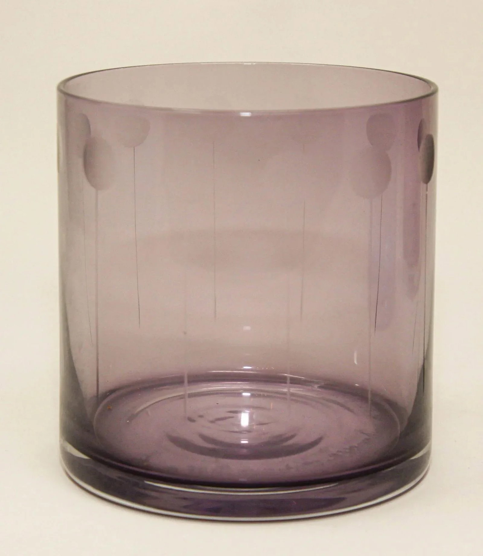 Set of Four Vintage Drinking Colored Crystal Glasses With Etched Design - 5
