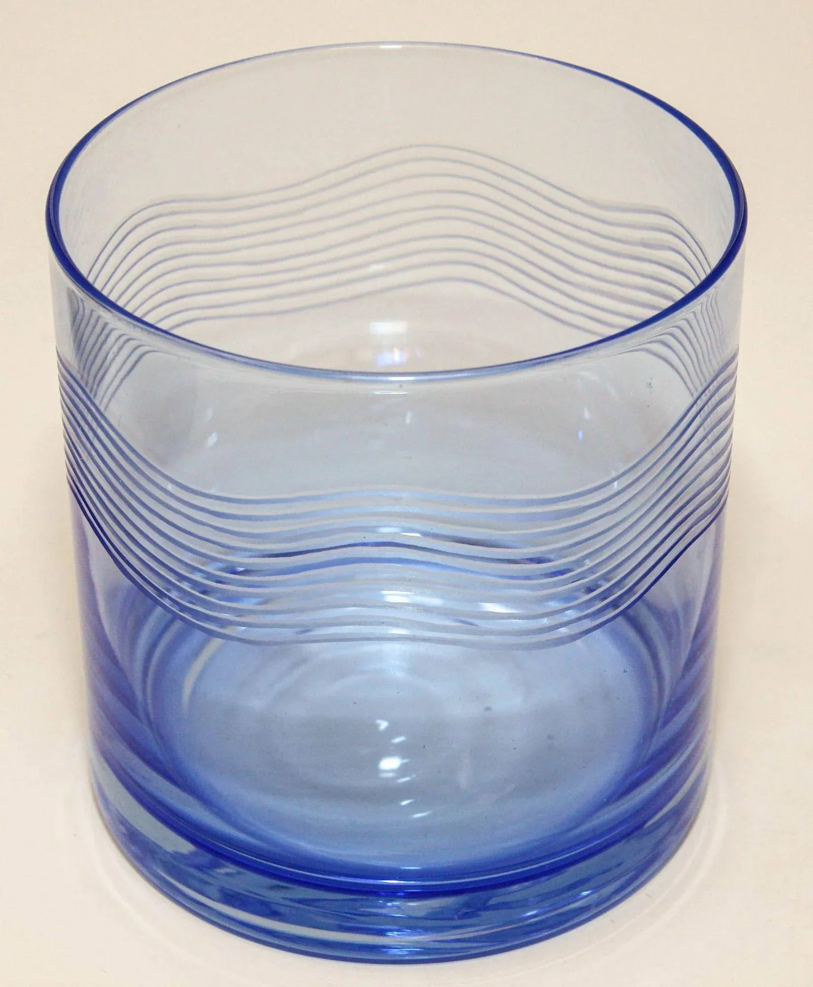 Set of Four Vintage Drinking Colored Crystal Glasses With Etched Design - 7