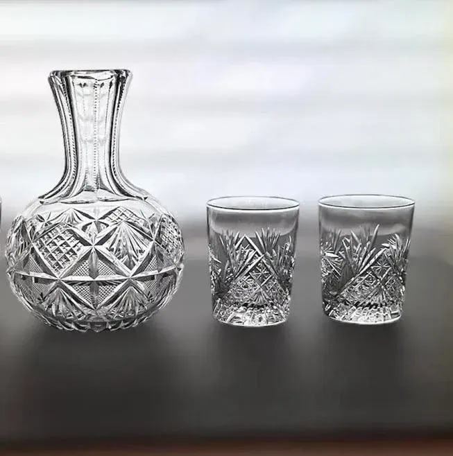 Circa 1899 Bergen Glass 'Beverley' American Brilliant Period Cut Crystal Carafe and Tumblers Set- 3 - 3