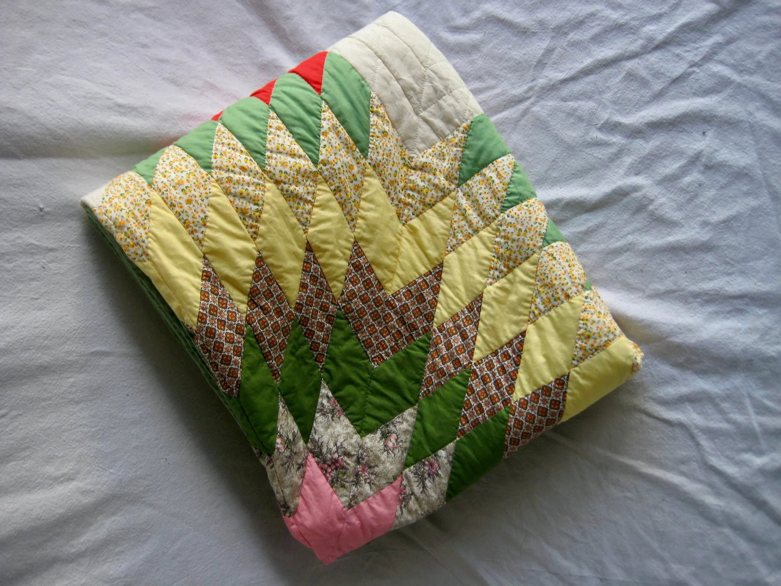 Mid Century American Amish Quilt Large Patchwork Star - 9