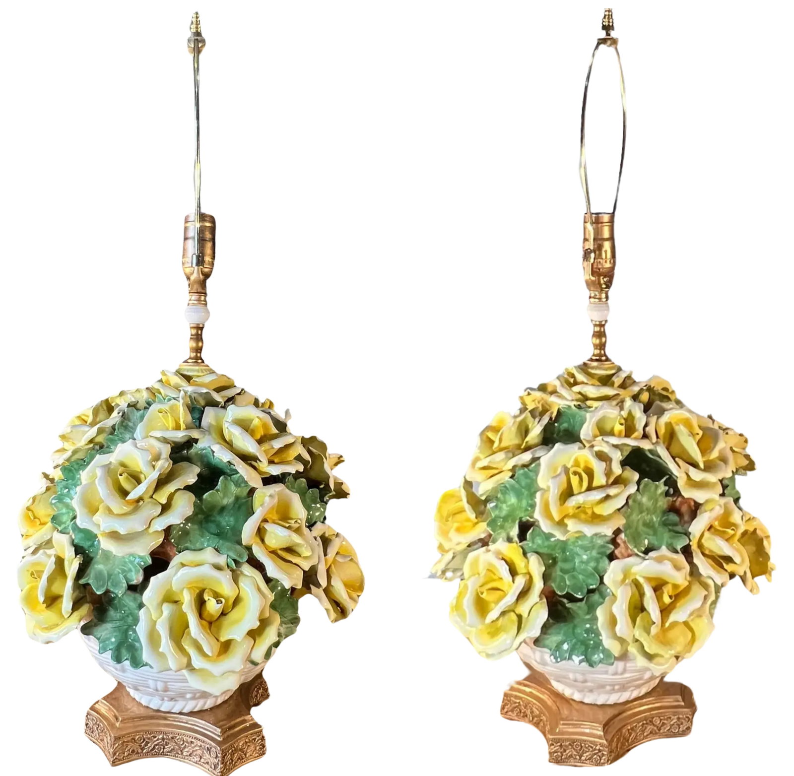 Mid-Century Capodimonte Porcelain Table Lamp White Basket Full of Yellow Roses - 8