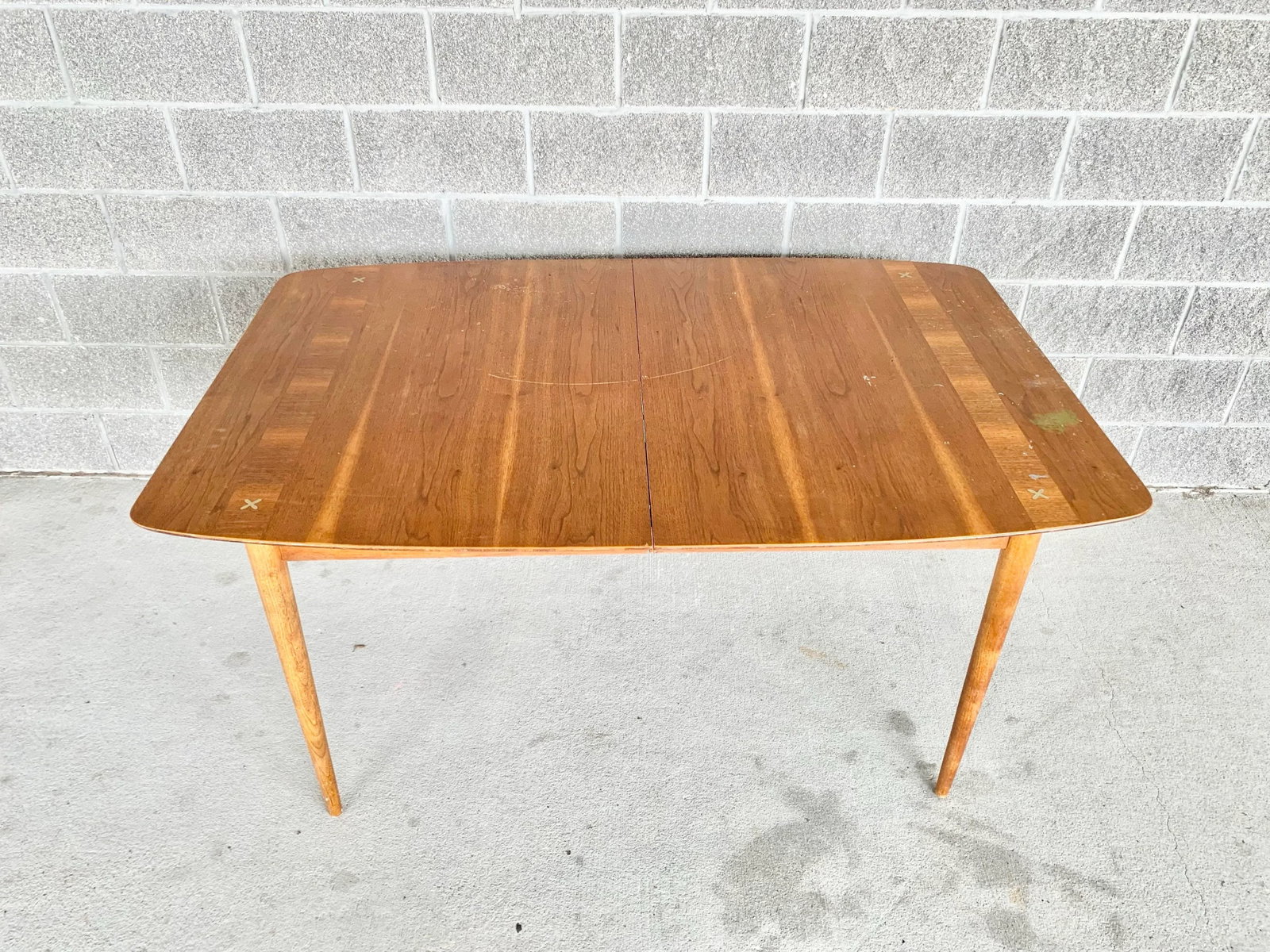 Vintage American of Martinsville Dining Table With Inset Metal Xs - 2