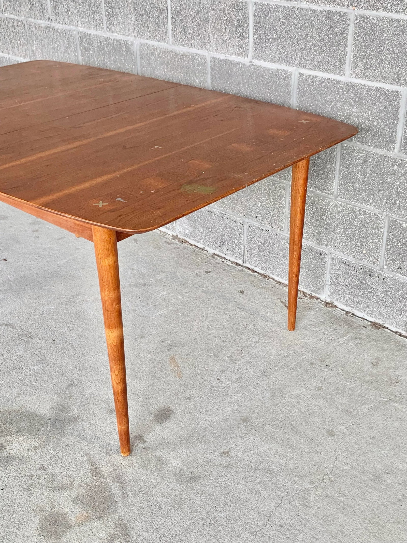 Vintage American of Martinsville Dining Table With Inset Metal Xs - 7