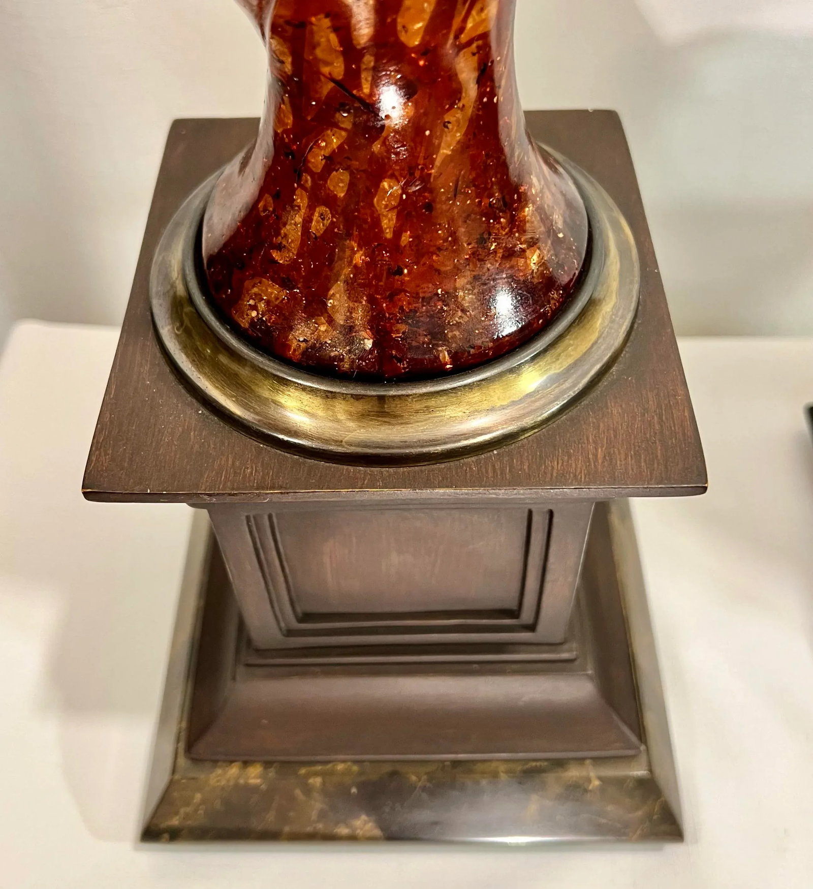Vintage Mid-Century Tony Duquette Style French Red and Gold Leaf Lucite Table Lamps on Marble Bases - 4