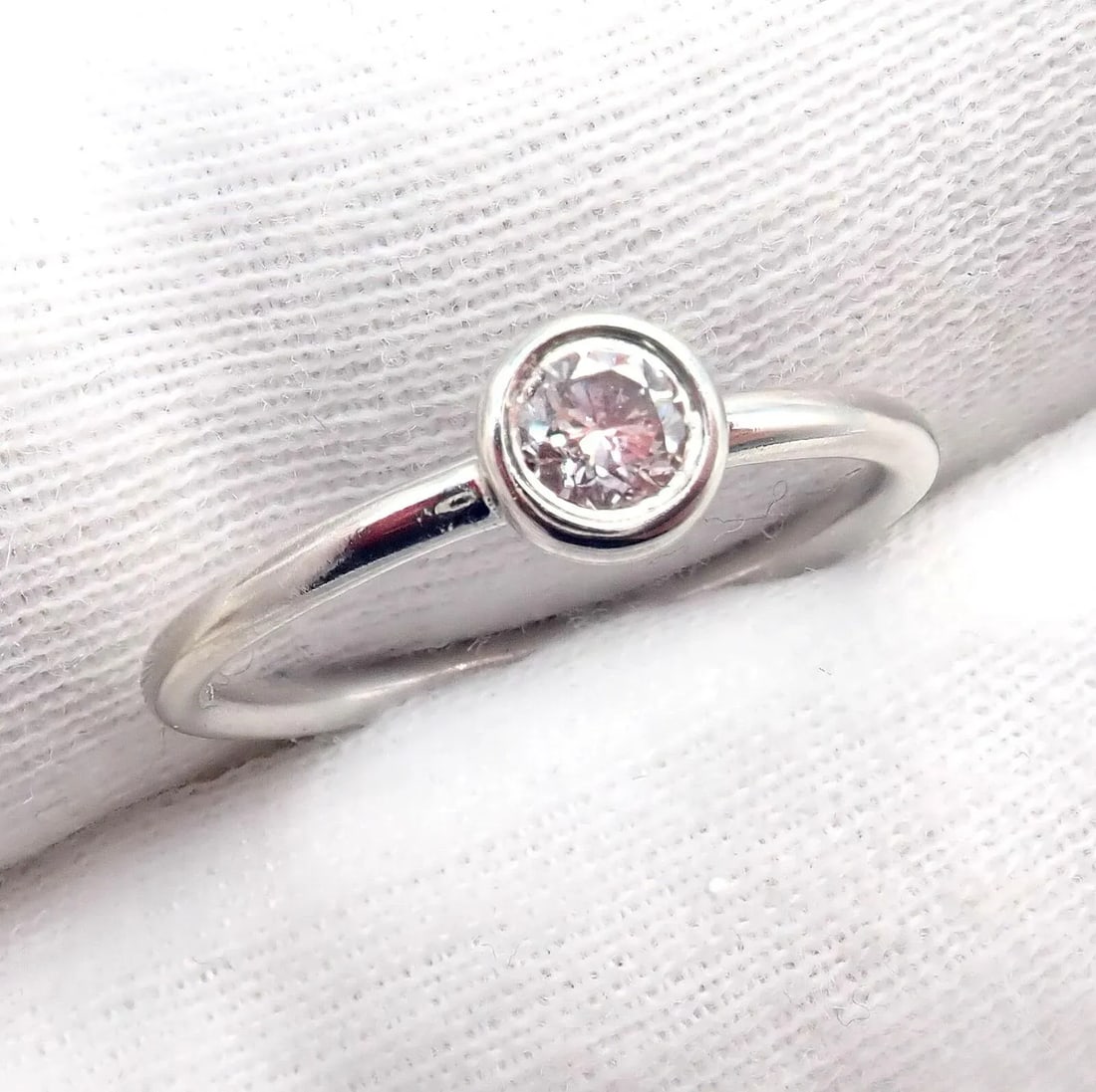 Tiffany & Co. Platinum 0.12ct Diamond Engagement Stacking Ring sz 5.75 - 3