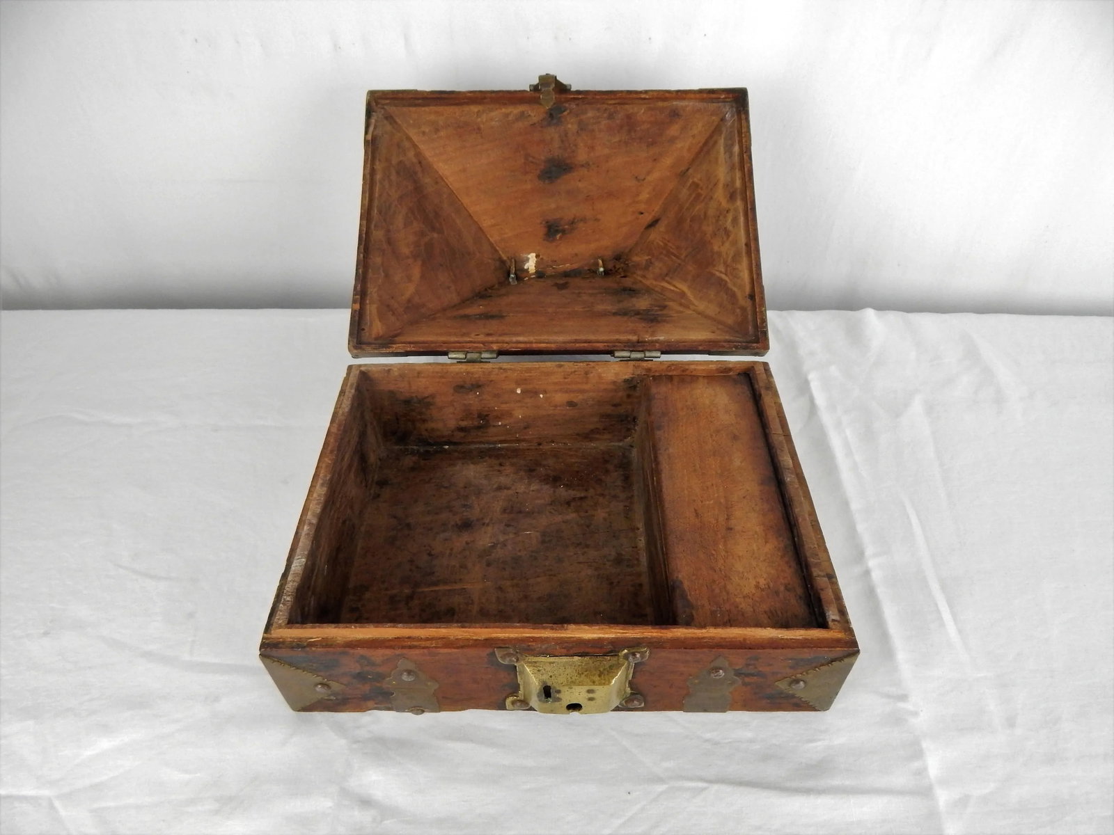Antique Kerala Indian Jewelry Box - 7
