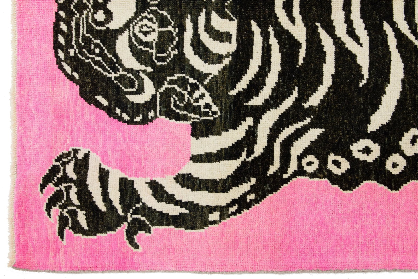 Scatter Handmade Pink Turkish Wool Rug With a Tiger Motif - 8