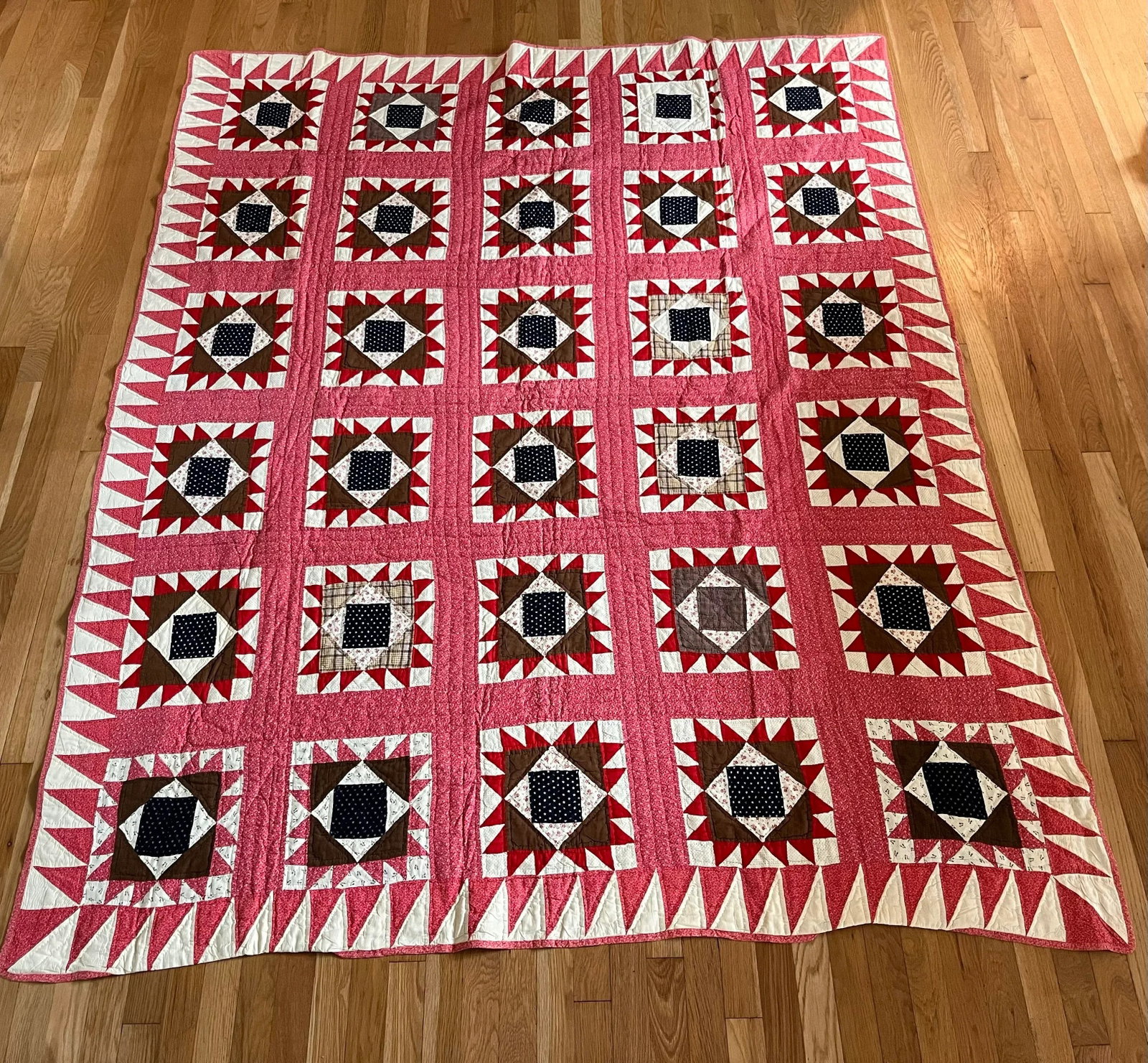 Antique Hand Stitched Quilt - 2