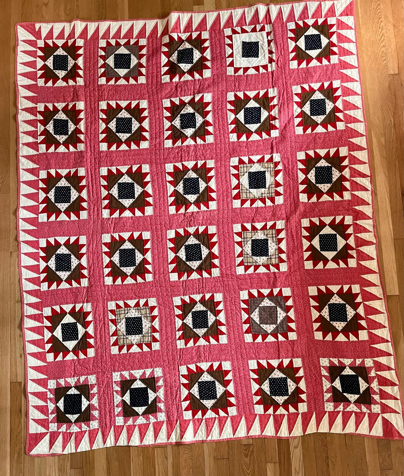 Antique Hand Stitched Quilt - 5