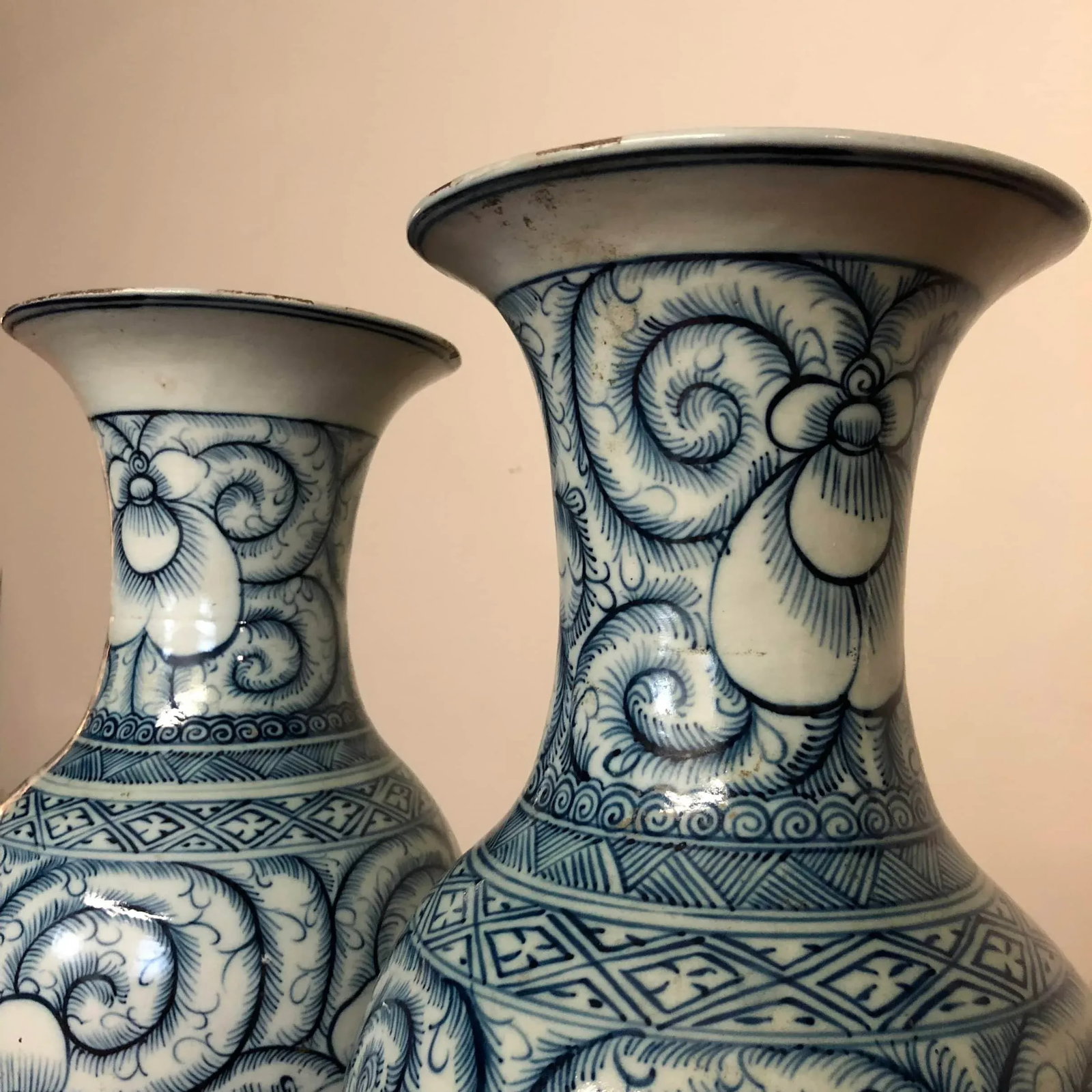 Pair of Blue and White Large Vintage Chinese Porcelain Vases - 7