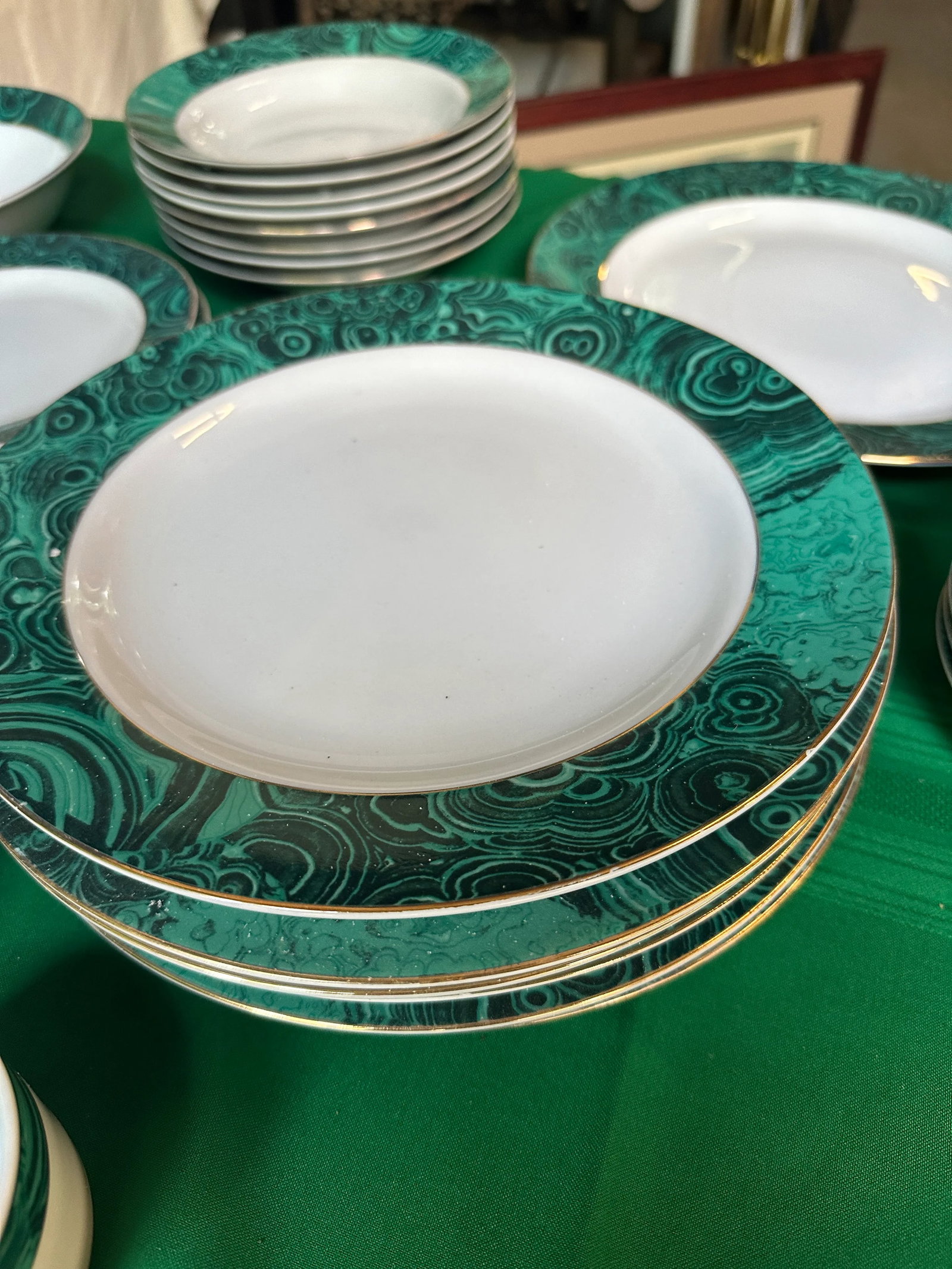 1970s Malachite Dinnerware Collection With Gold Lining- 37 Pieces - 9