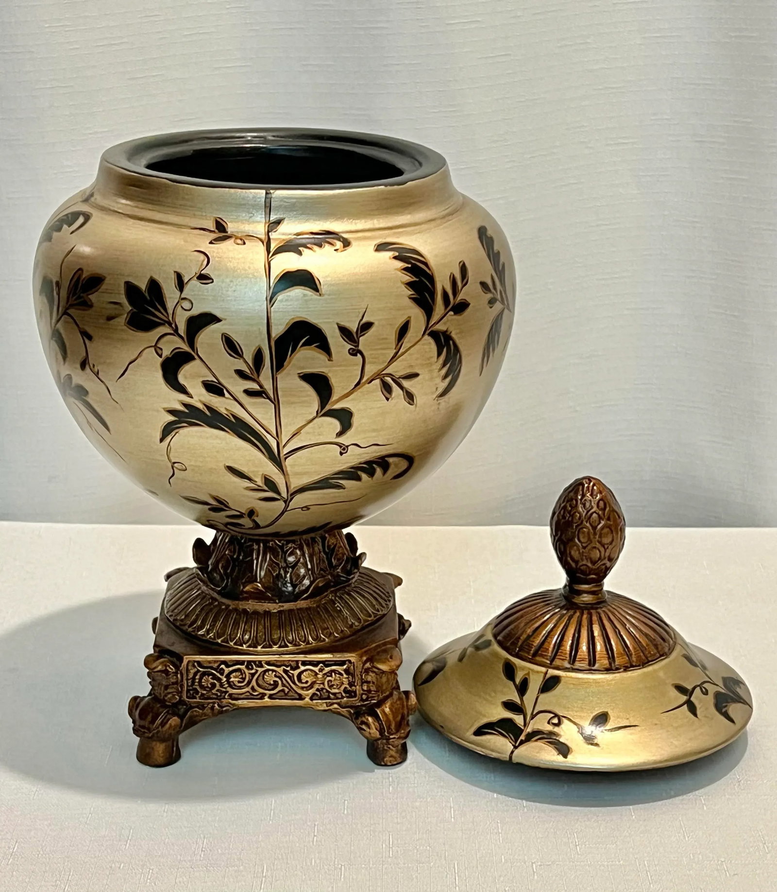 Vintage Hollywood Regency Hand Painted and Gilt Footed Urn Trinket Box - 3