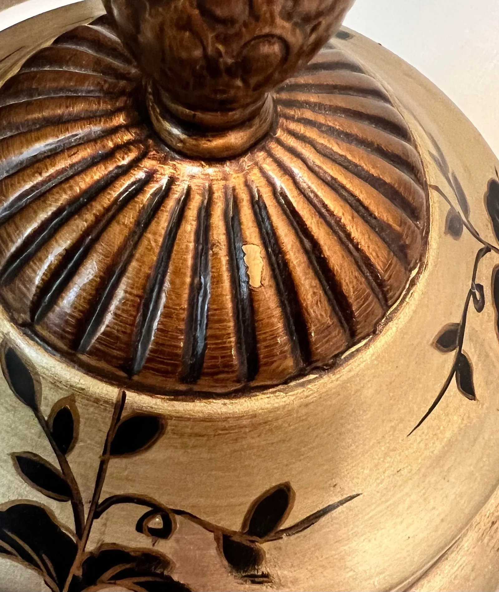 Vintage Hollywood Regency Hand Painted and Gilt Footed Urn Trinket Box - 8