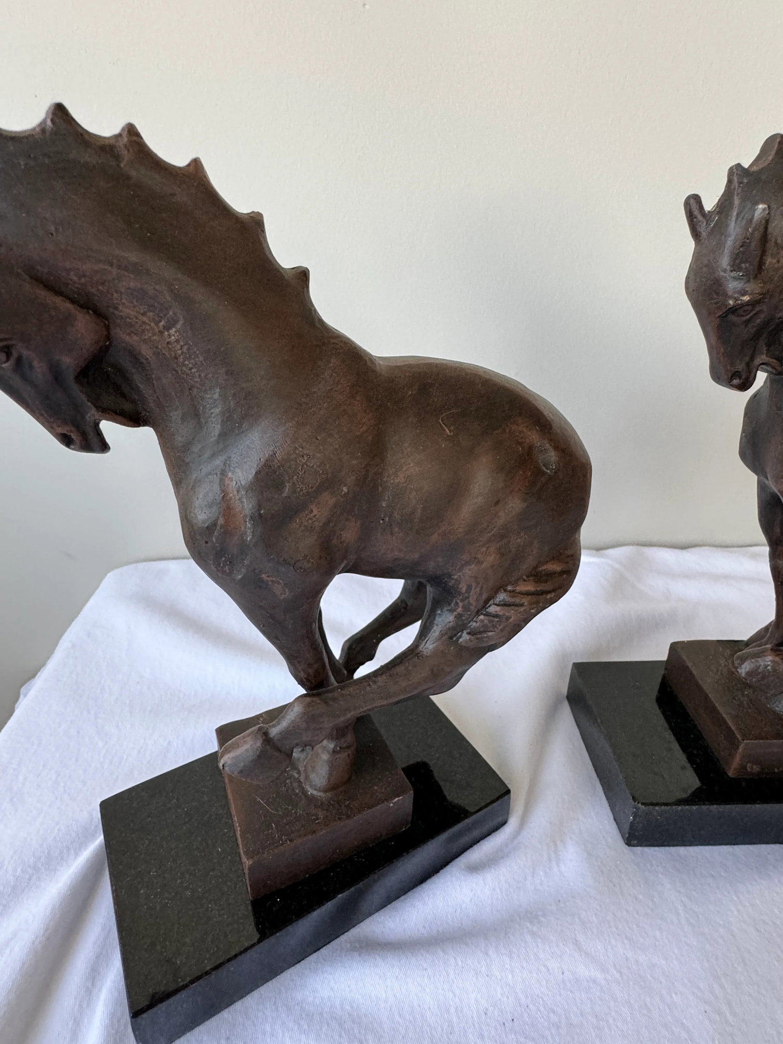 Pair of Global Views Cast Iron Horse Equestrian Bookends - 8