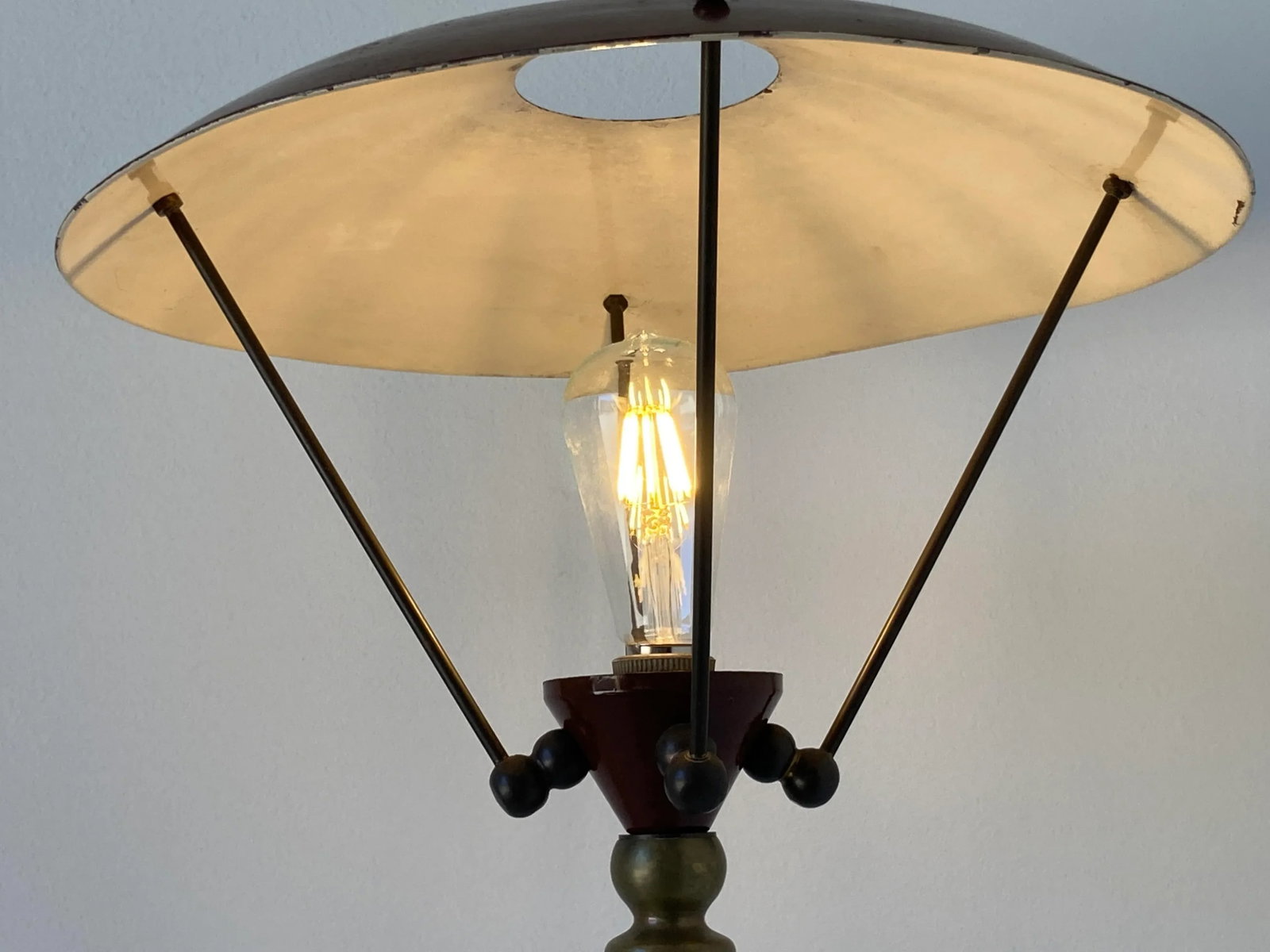 Sculptural Vintage French Tripod Floor Lamp Brown Enamel Shade, 1950s - 11