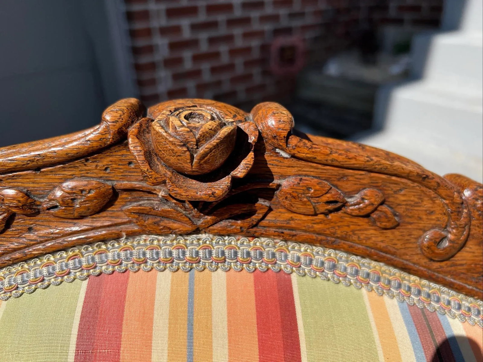 Pair of Carved Oak French Louis XV Styled Fauteuils by Don Ruseau, 1960s - 4