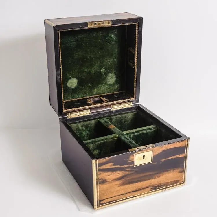 Antique English Rosewood Cellarette Box - 3