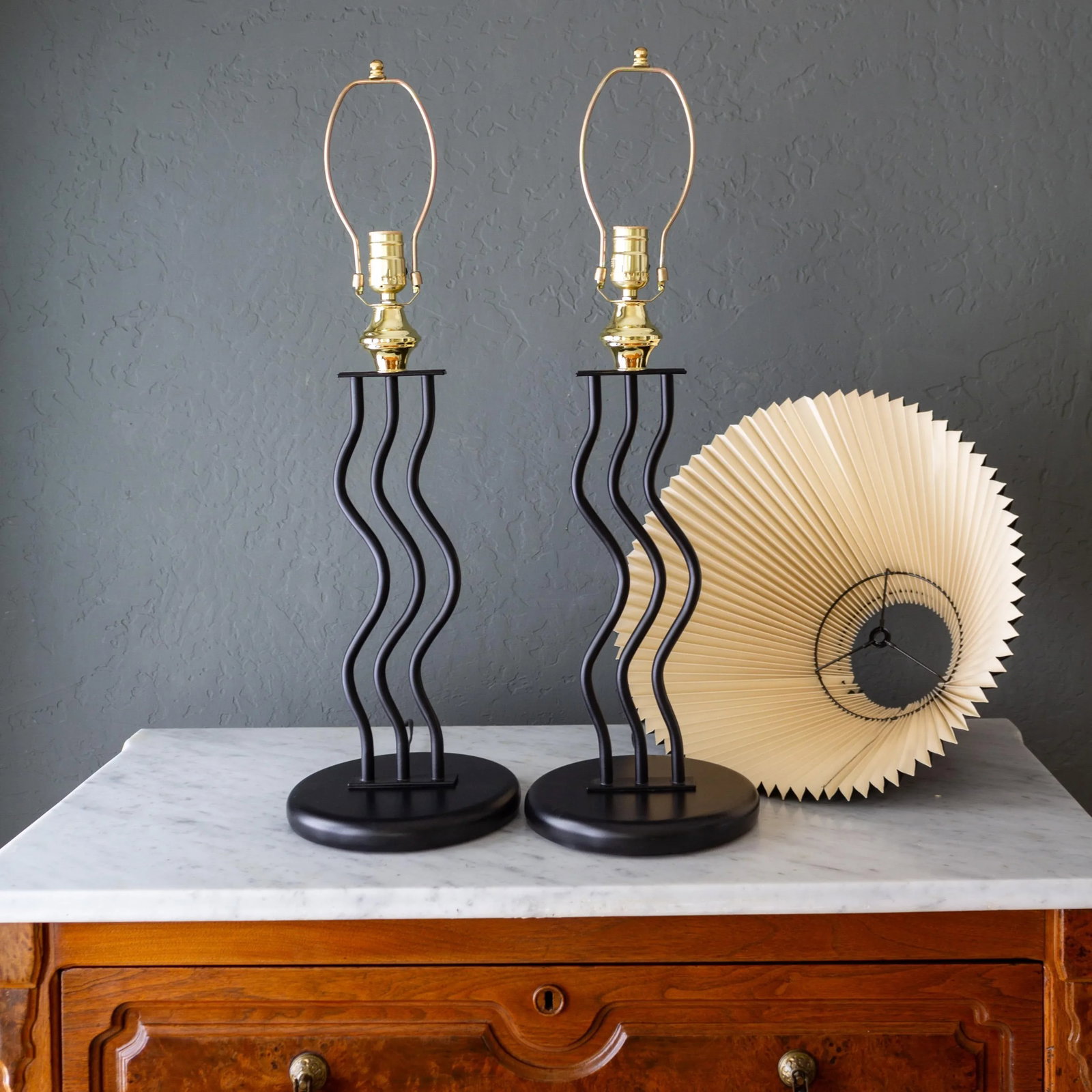 Black Wavy Memphis Style Squiggle Lamps | Set of Two - 9