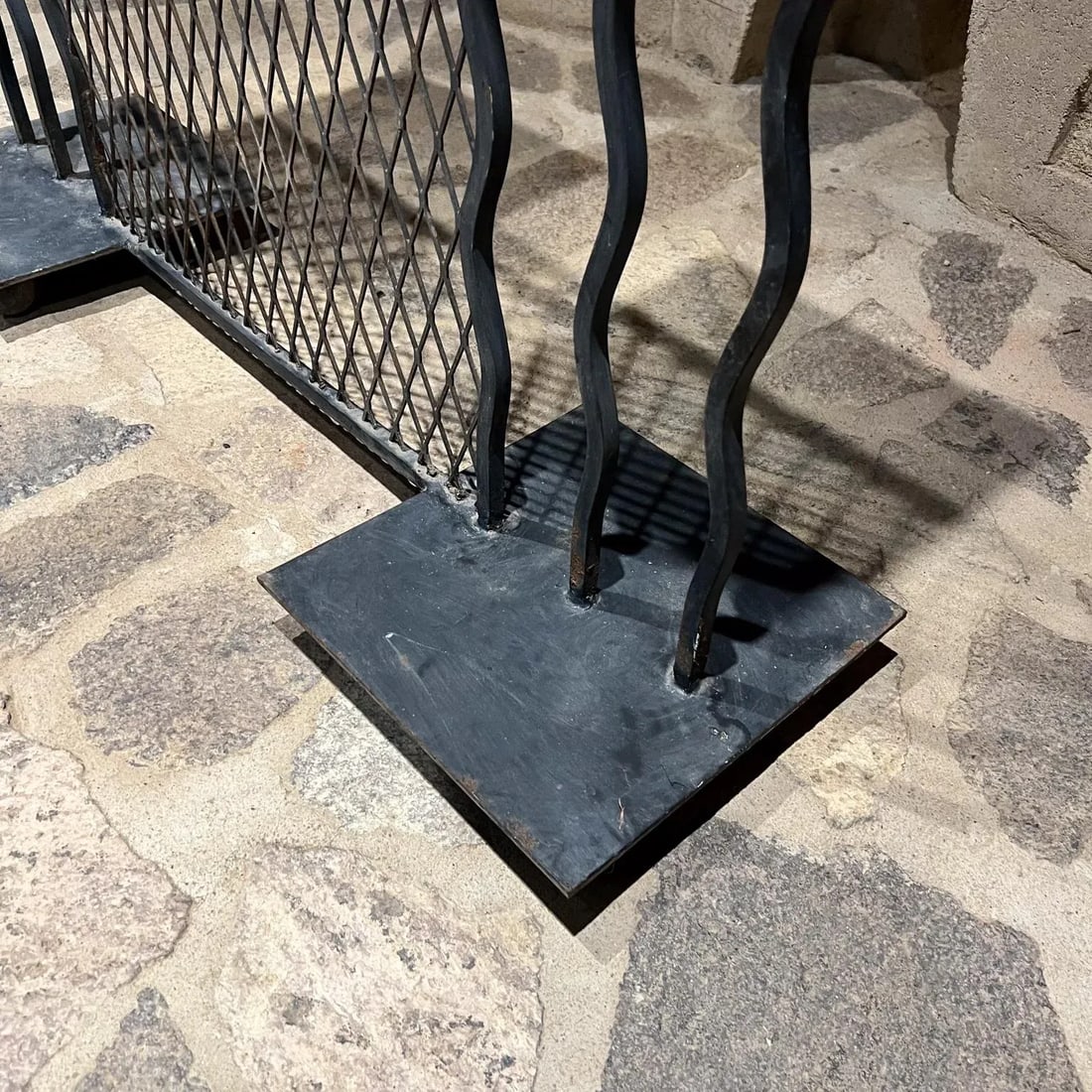1980s Memphis Milano Squiggle Fireplace Screen Hand Forged Iron - 9