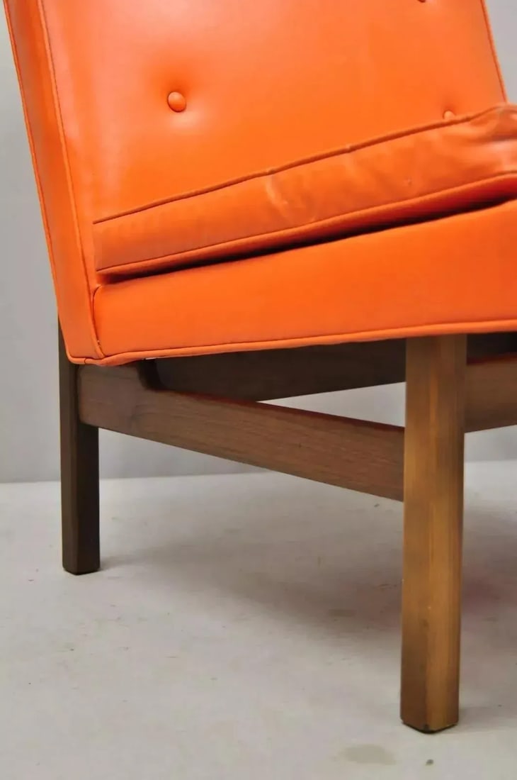 Mid 20th Century Milo Baughman Thayer Coggin Mid Century Modern Orange Teak & Vinyl Lounge Chair - 4