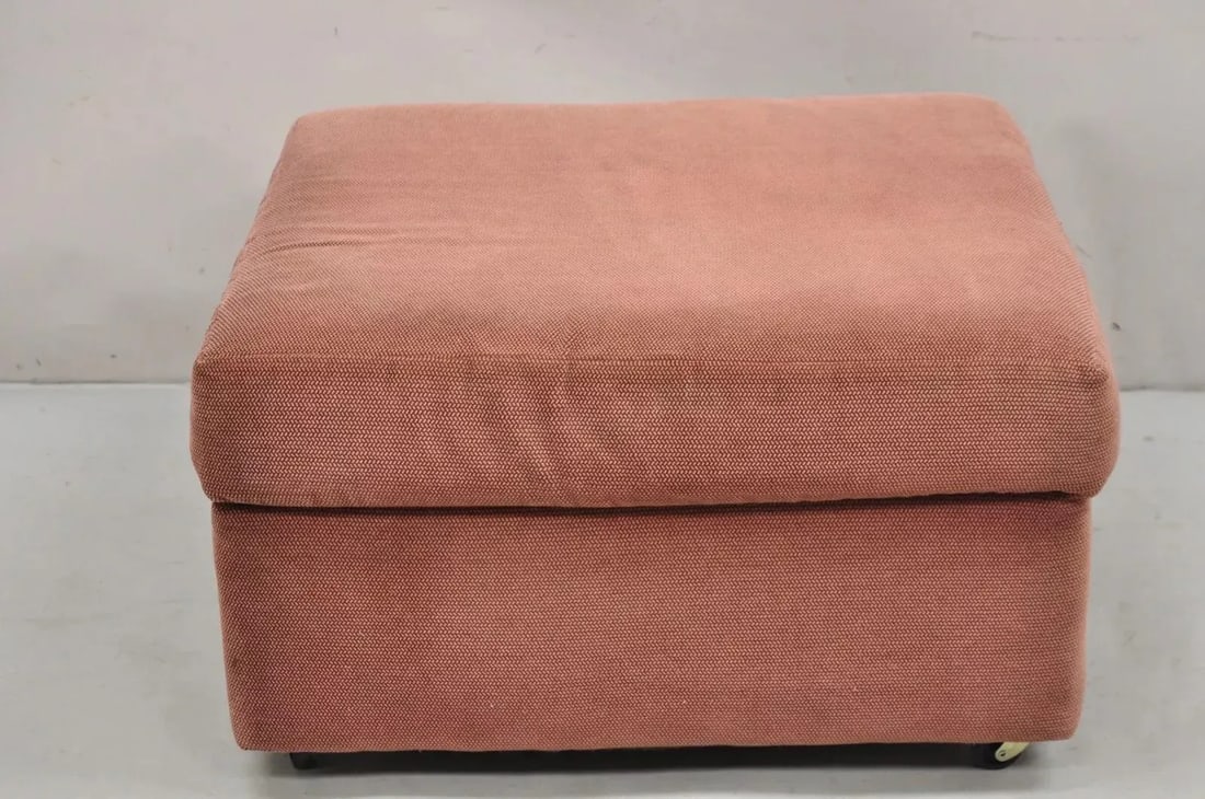 Late 20th Century Vintage Thayer Coggin Modern Upholstered Mauve Color Ottoman on Wheels - 11