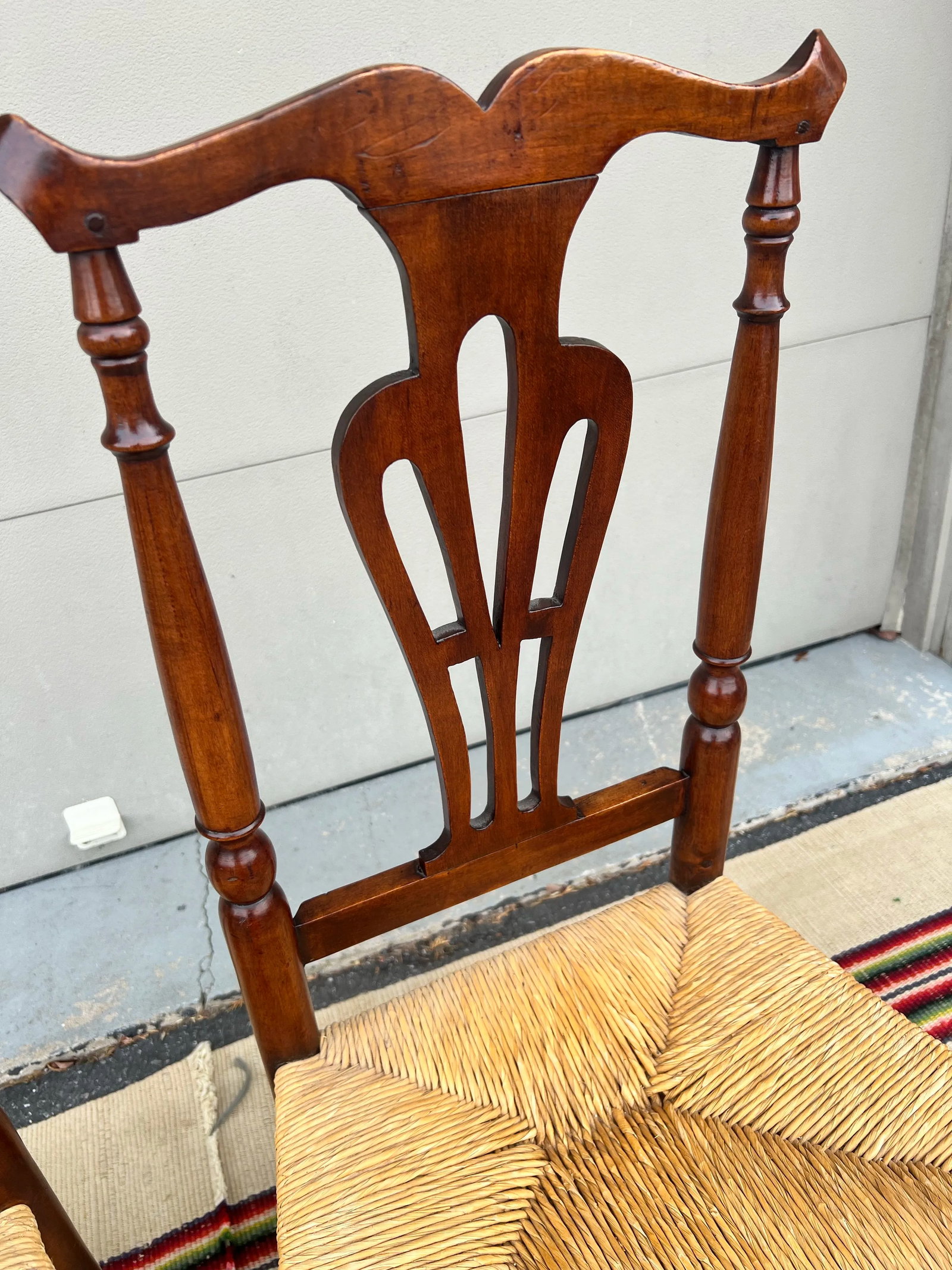 A Pair of Country Queen Anne Rush Seat Side Chairs, Hudson Valley of New York, Circa 1760's - 11