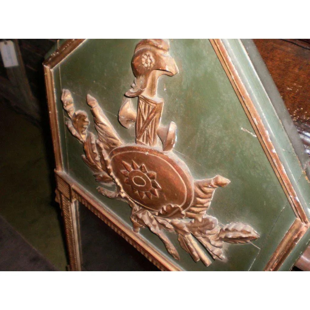 18th Century French Louis XVI Painted and Giltwood Armorial Trumeau Mirror - 3