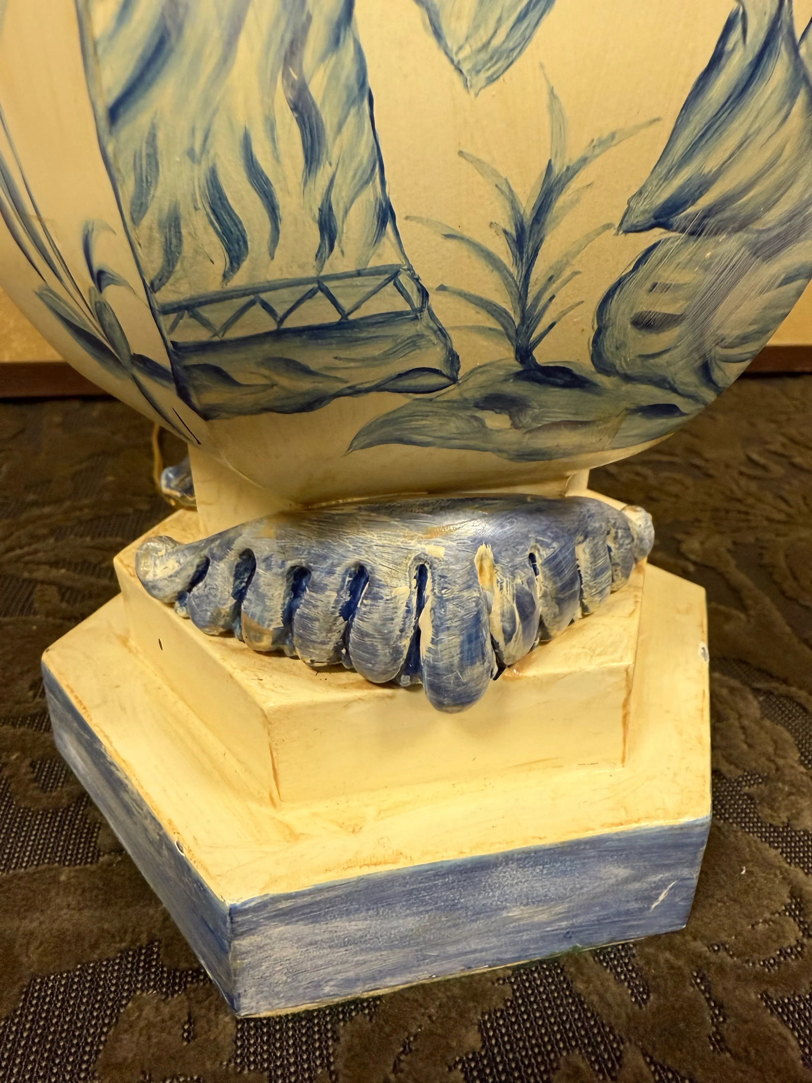 Vintage Chinoiserie Hand Painted Tole Table Lamp With Wicker Shade - 9