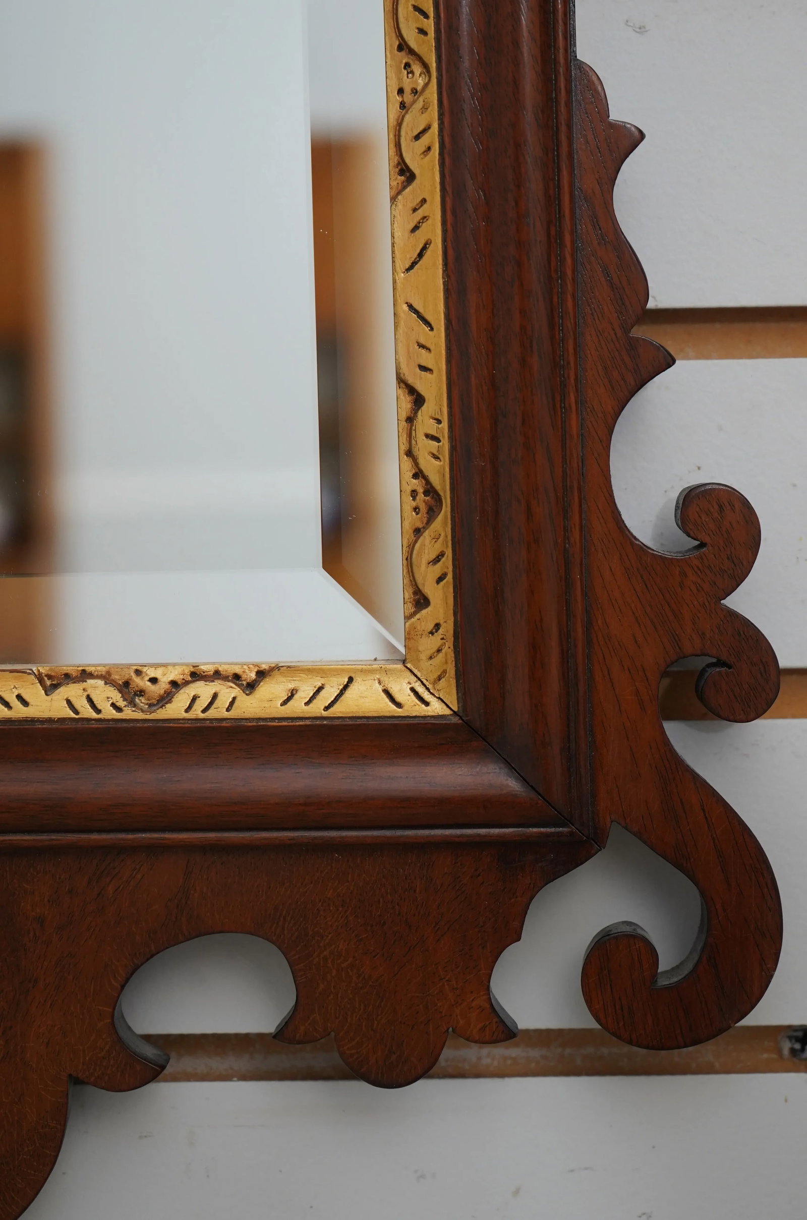 Henkel Harris Mahogany Spnea Chippendale Mirror - 3