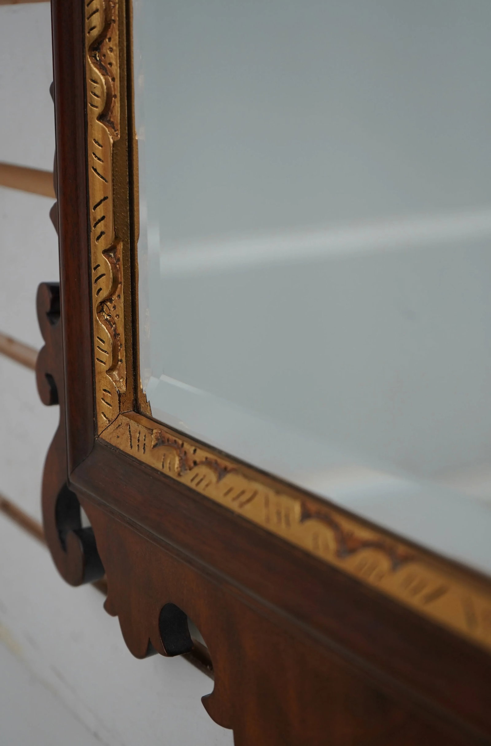 Henkel Harris Mahogany Spnea Chippendale Mirror - 5