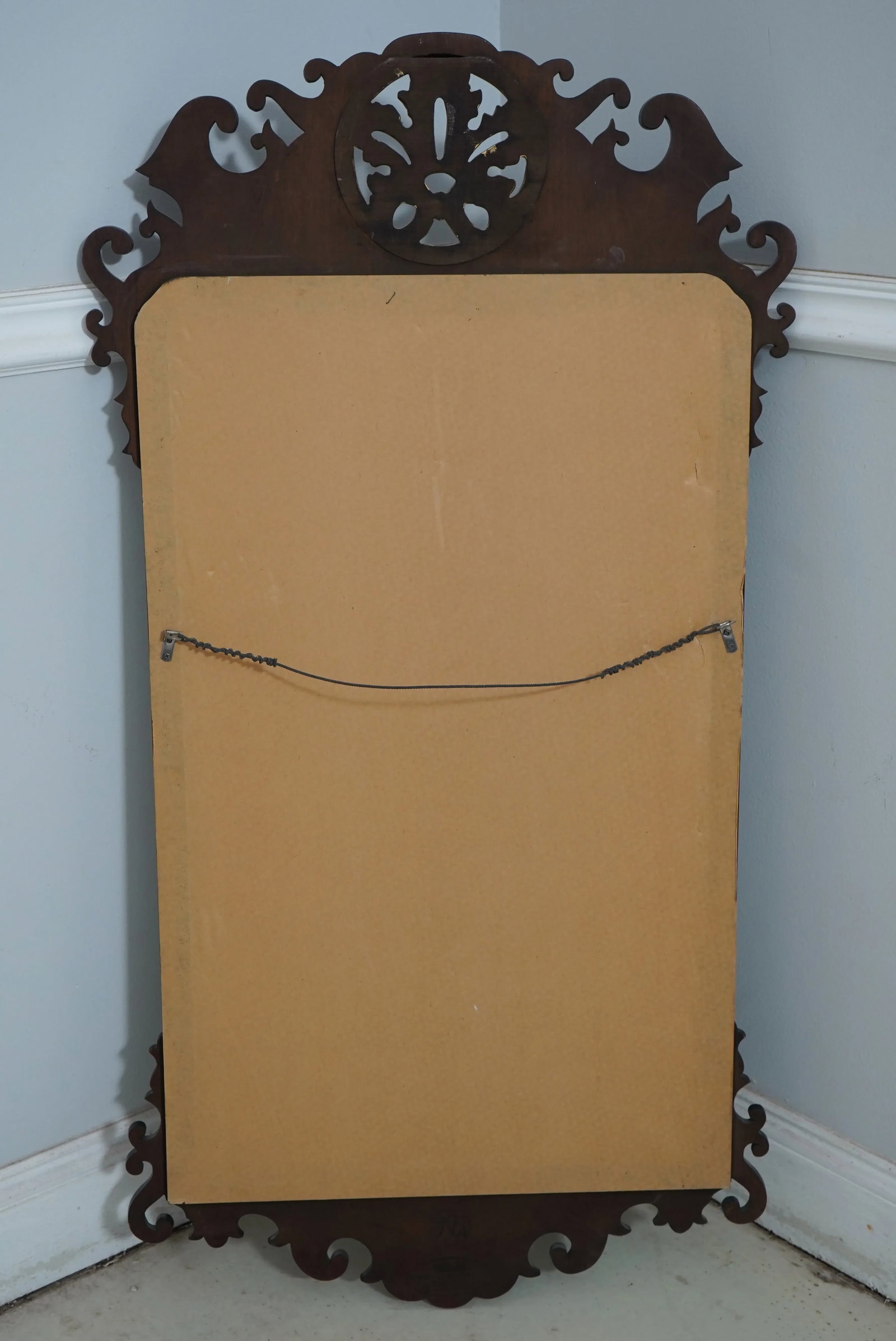 Henkel Harris Mahogany Spnea Chippendale Mirror - 9