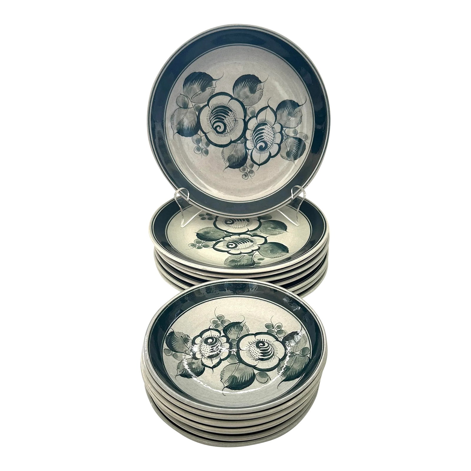 Vintage Ceramica Artistica "Gomez" Green Floral Dinner Plates Set of 14: Vintage set of 14 plates, has a handprinted floral patter throughout. Great to display with other pieces I have in my listings. Sourced at a local Estate sale, stamped on bottom 8-dinner plates, 8in 6