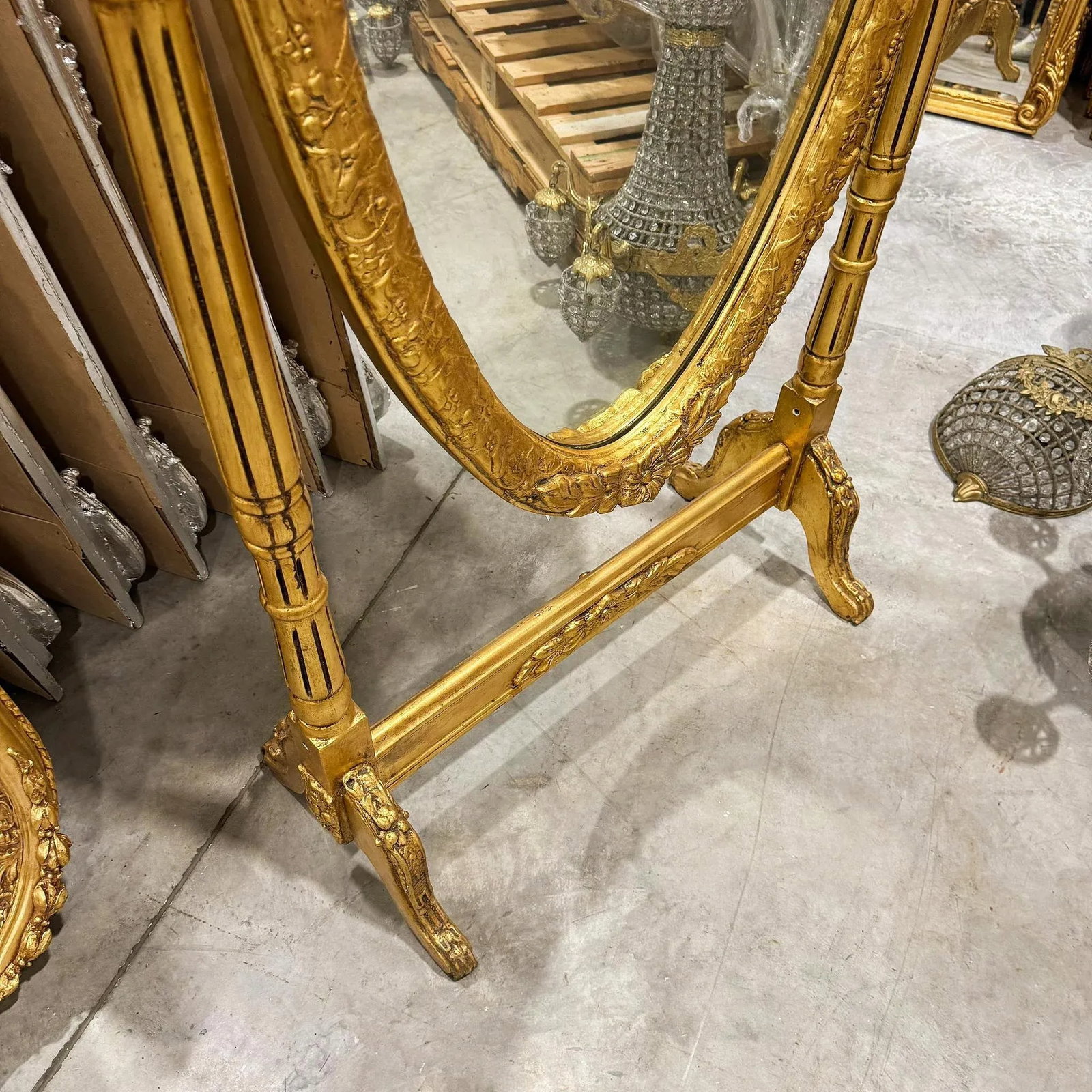 Golden Oval Floor Mirror, French-Italian Style - 9