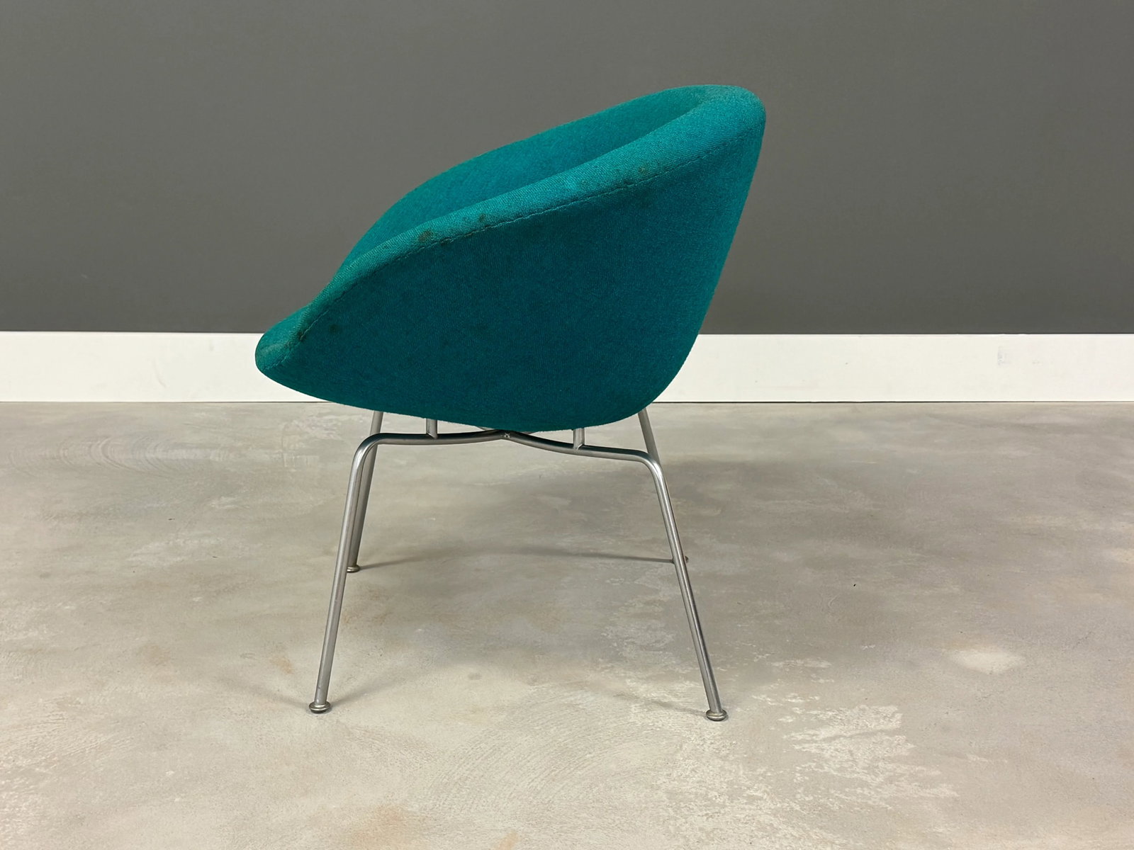 1960s Arne Jacobsen Pot Chair for Fritz Hansen - 5