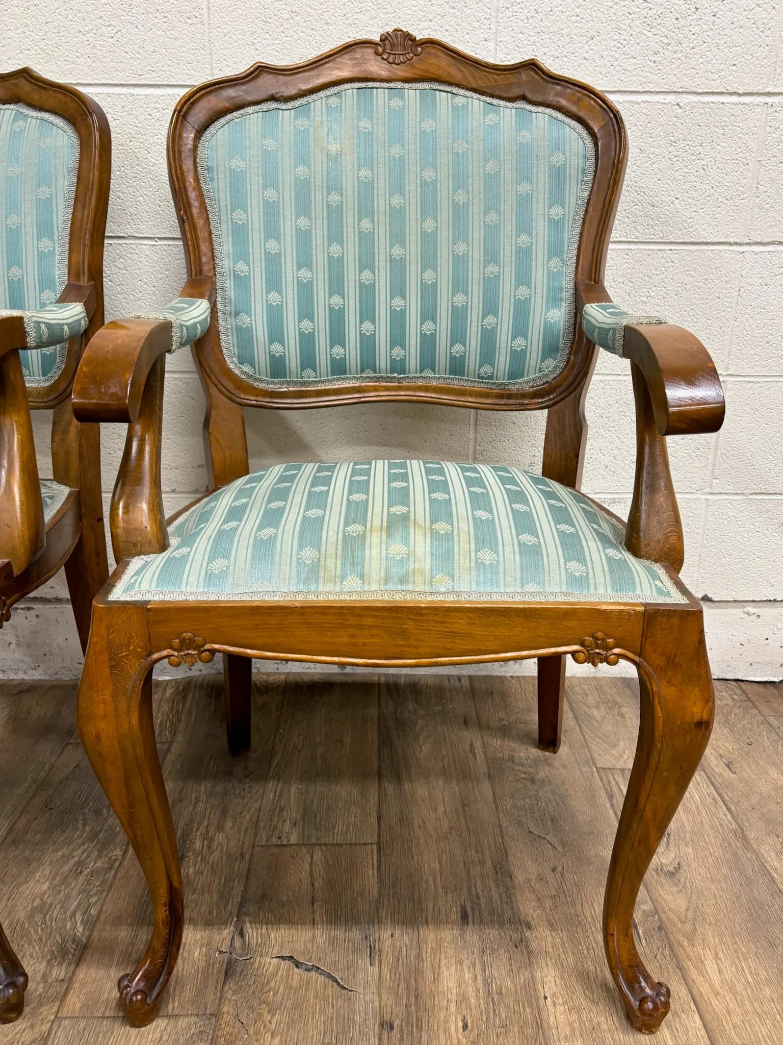 Vintage French Louis XV Style Carved Bergere Armchairs - Pair - 4