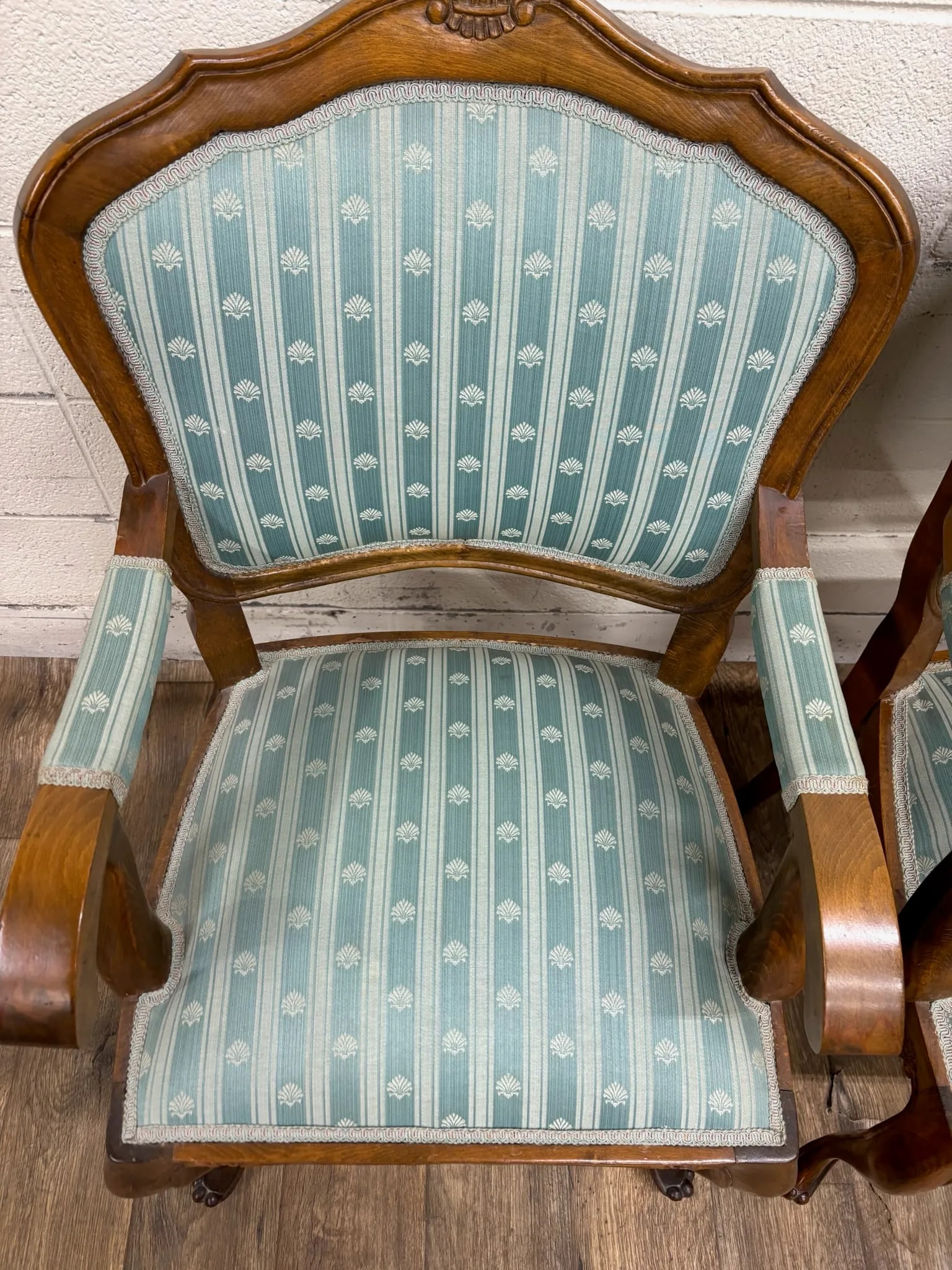 Vintage French Louis XV Style Carved Bergere Armchairs - Pair - 5