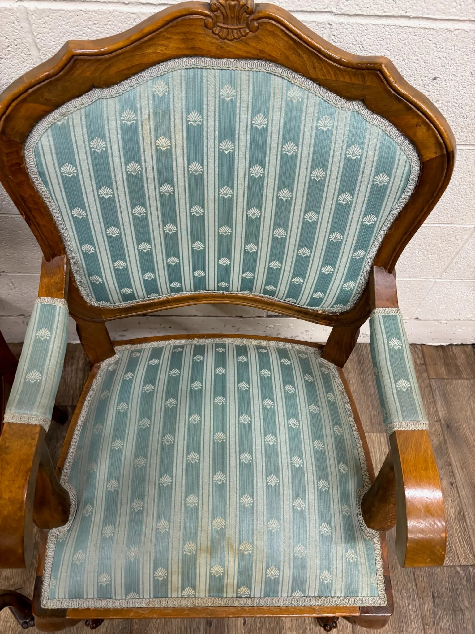 Vintage French Louis XV Style Carved Bergere Armchairs - Pair - 6