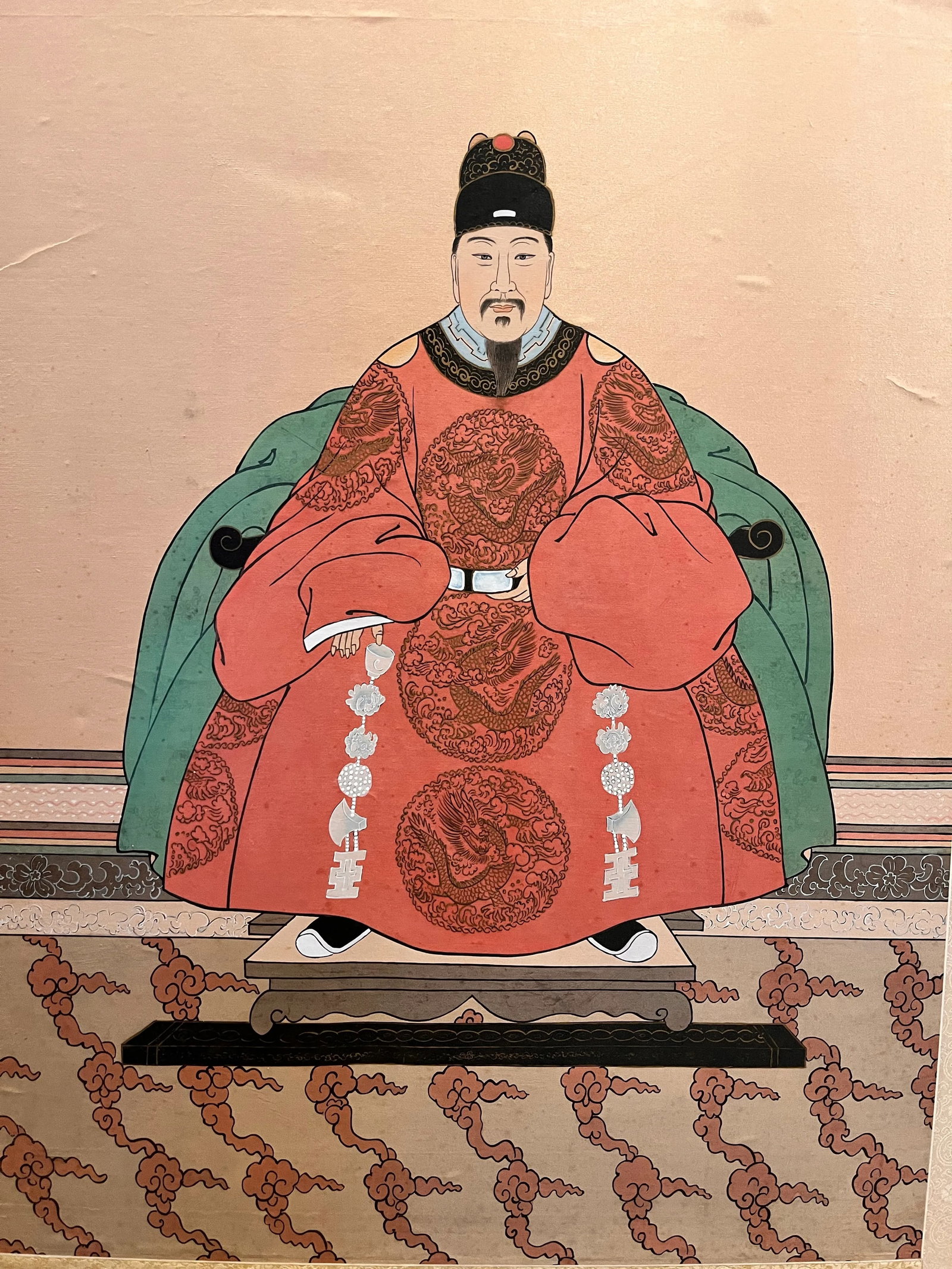 Early 20th Century Antique Large Scale Chinese Ancestor Portraits Painted on Silk - A Pair - 4