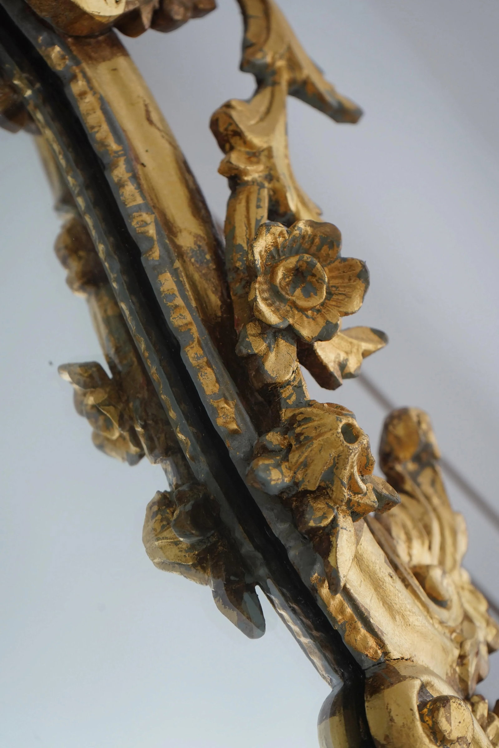 Vintage Gold Gilt Carved Wood French Style Mirror - 10