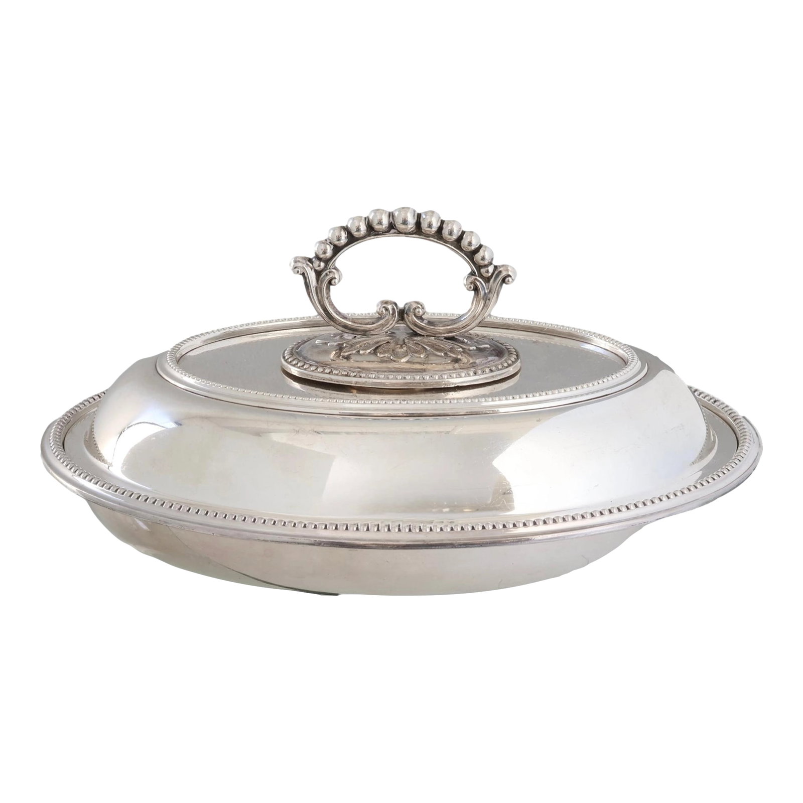Walker & Hall Versatile Silverplate Covered Serving Dish: Exceptional quality Walker & Hall silverplate entree dish with finely beaded rim and removable key handle. Both base and lid may be used as serving dishes-perfect for buffet-style presentation. Heavy-
