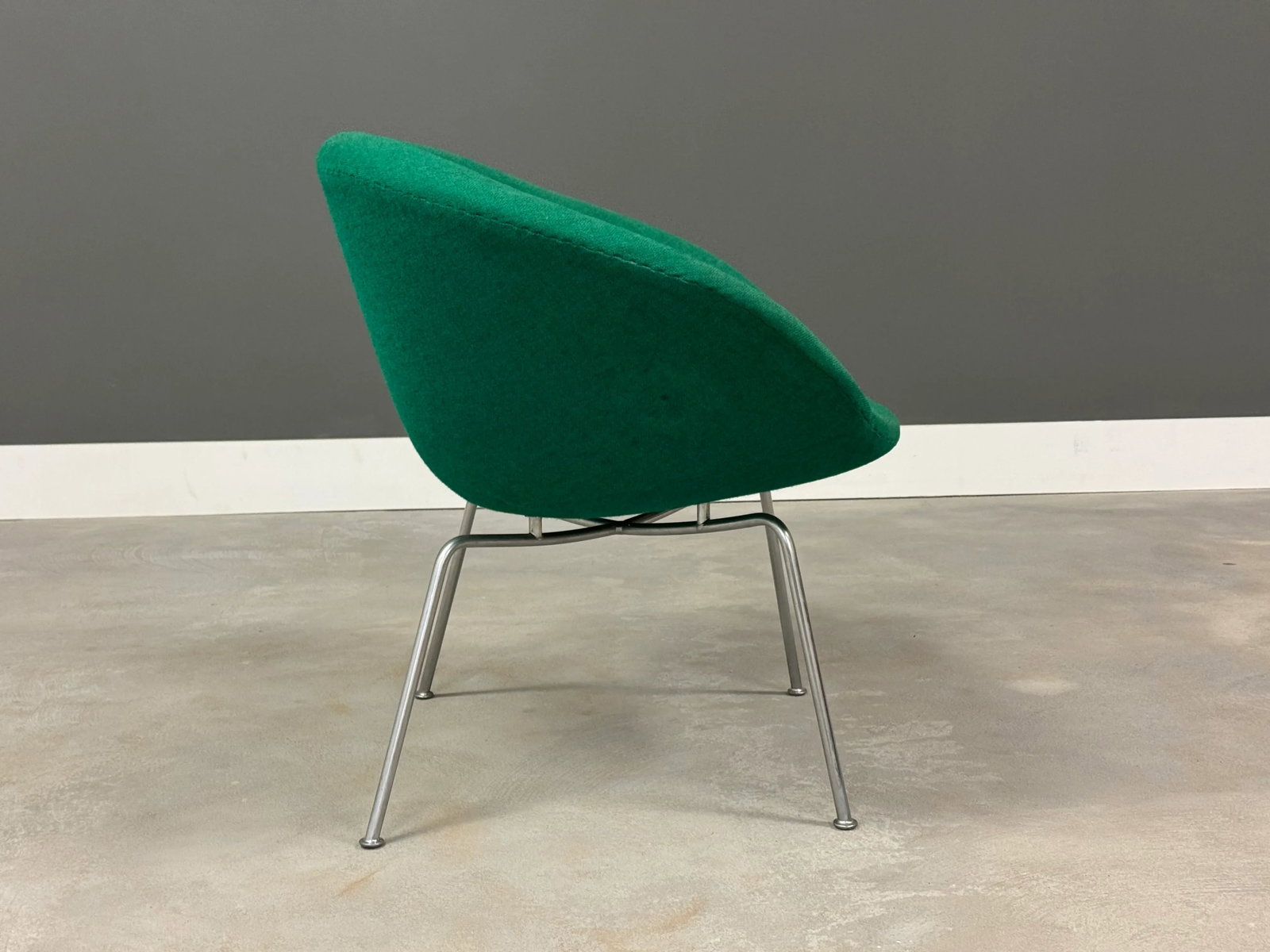1960s Arne Jacobsen Pot Chair for Fritz Hansen - 4