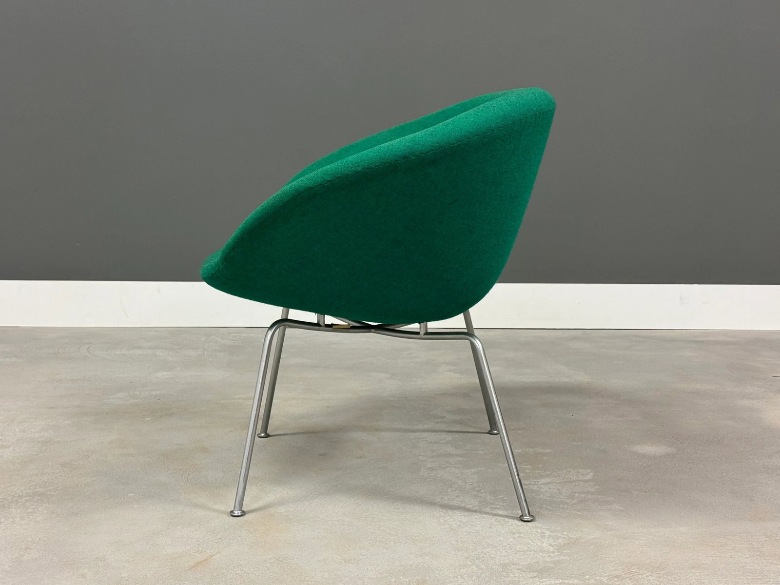 1960s Arne Jacobsen Pot Chair for Fritz Hansen - 5