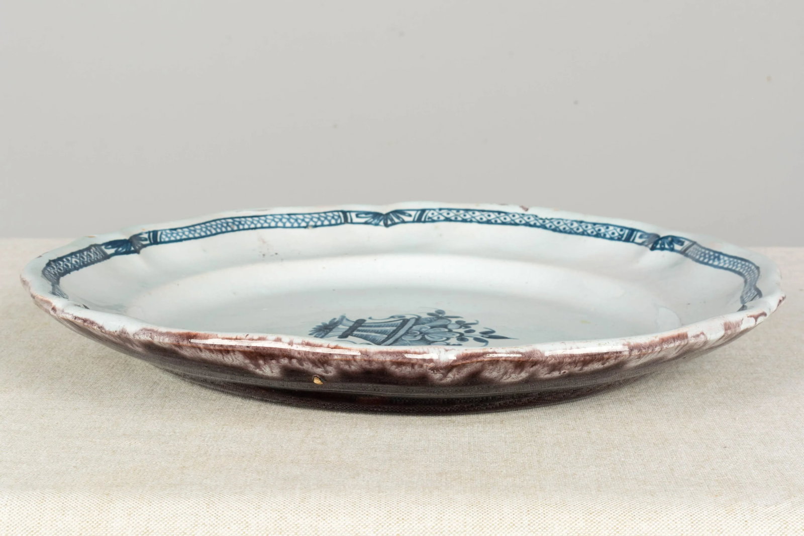 18th Century French Rouen Ceramic Platter - 5