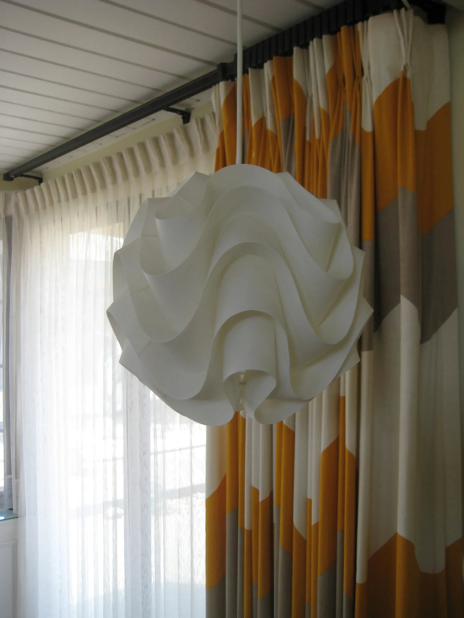 Mid-Century Modern Origami Plastic-Paper Chandelier - 2