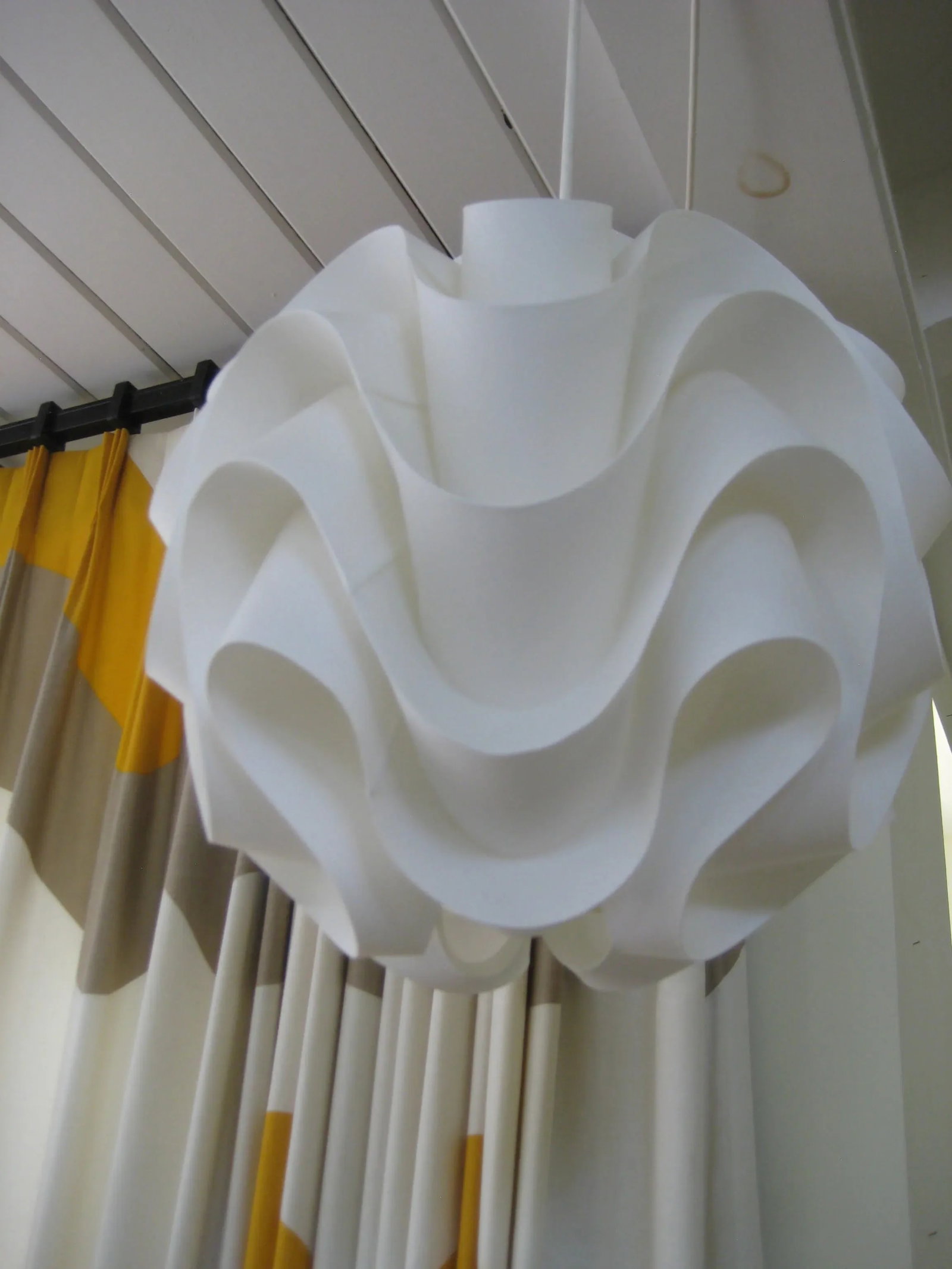 Mid-Century Modern Origami Plastic-Paper Chandelier - 4