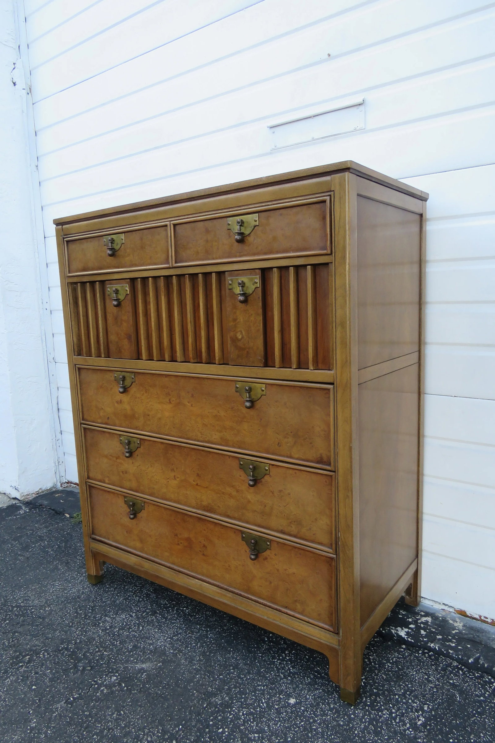 Mid Century Modern Chest of Drawers by American of Martinsville - 12