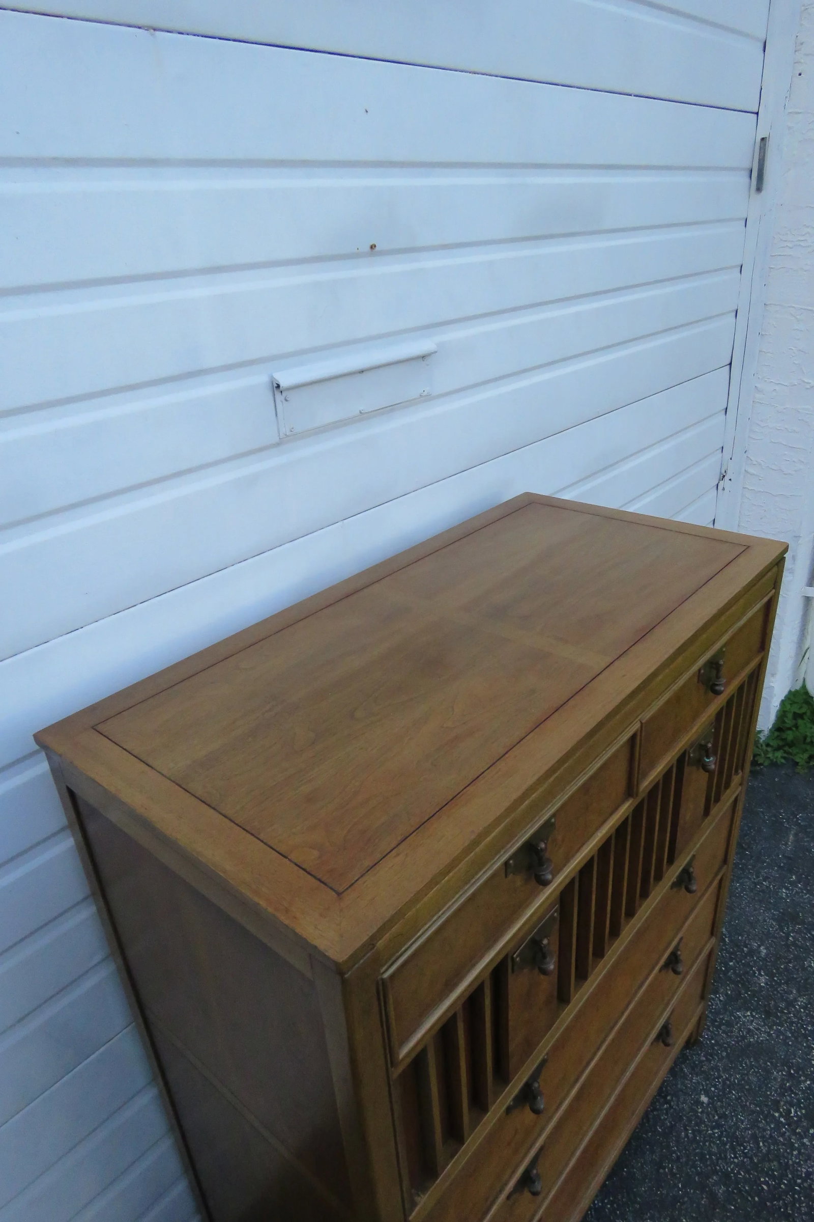 Mid Century Modern Chest of Drawers by American of Martinsville - 5