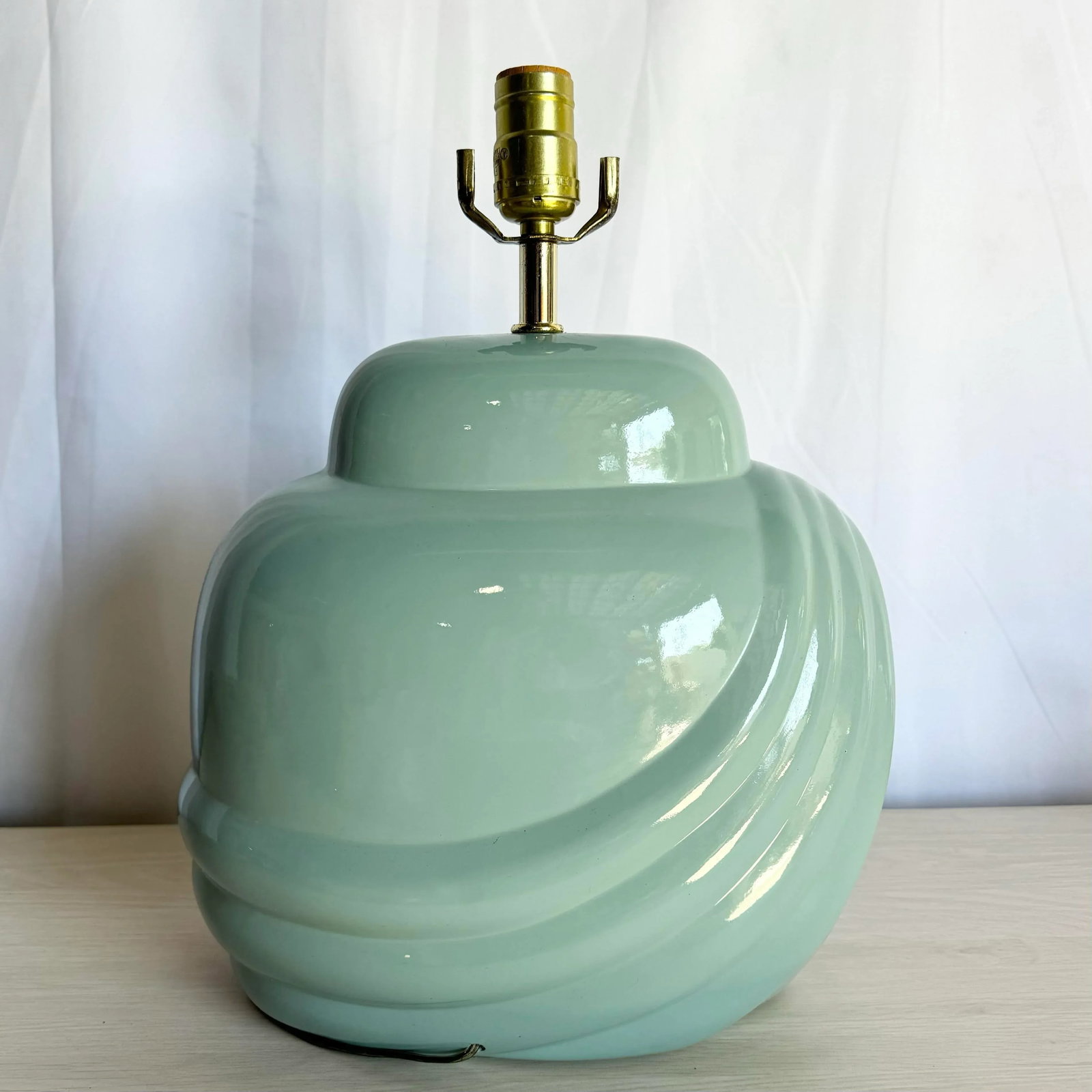 Postmodern Turquoise Scalloped Table Lamp - 6