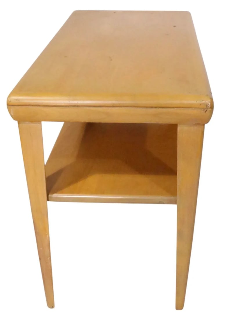 Mid 20th Century Heywood Wakefield Champagne Two Tier Side Table - 10