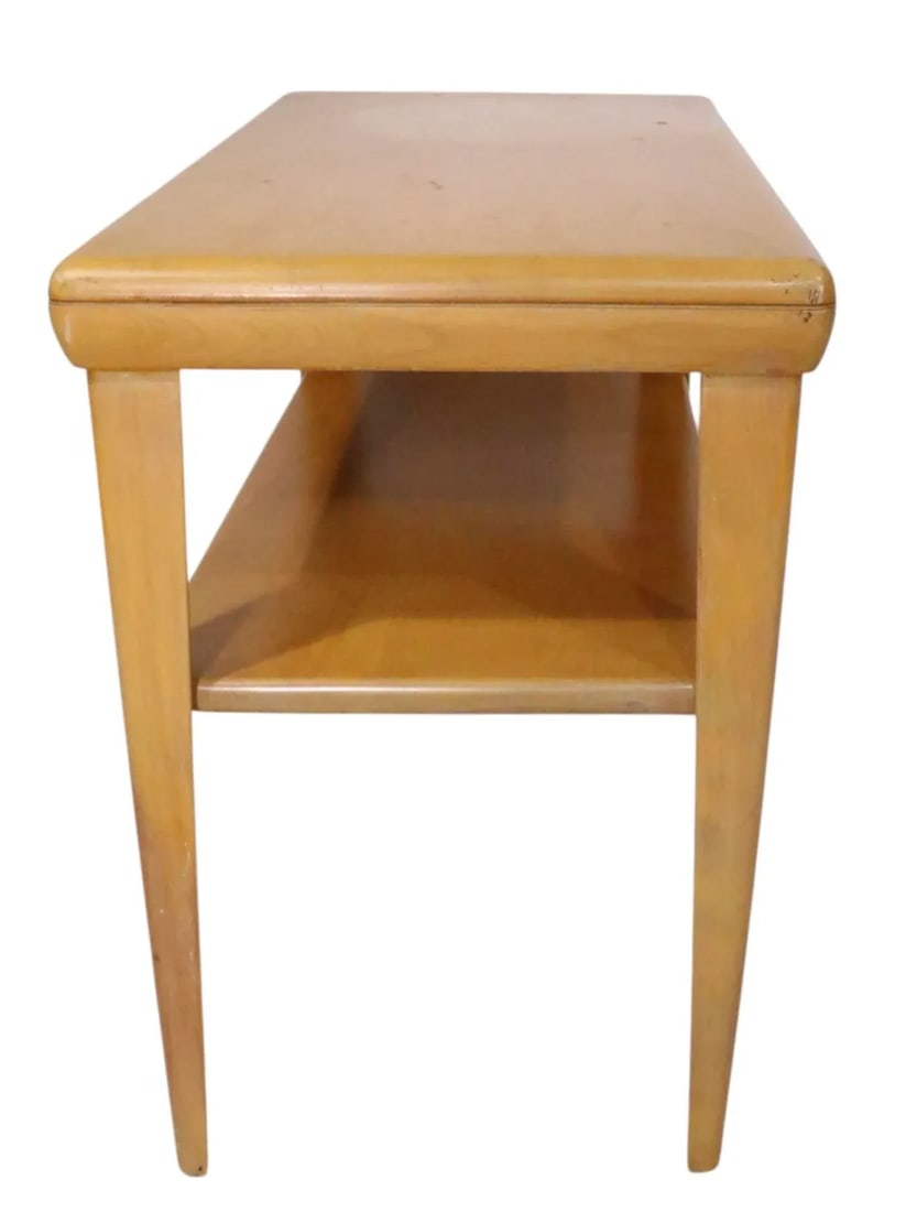 Mid 20th Century Heywood Wakefield Champagne Two Tier Side Table - 11